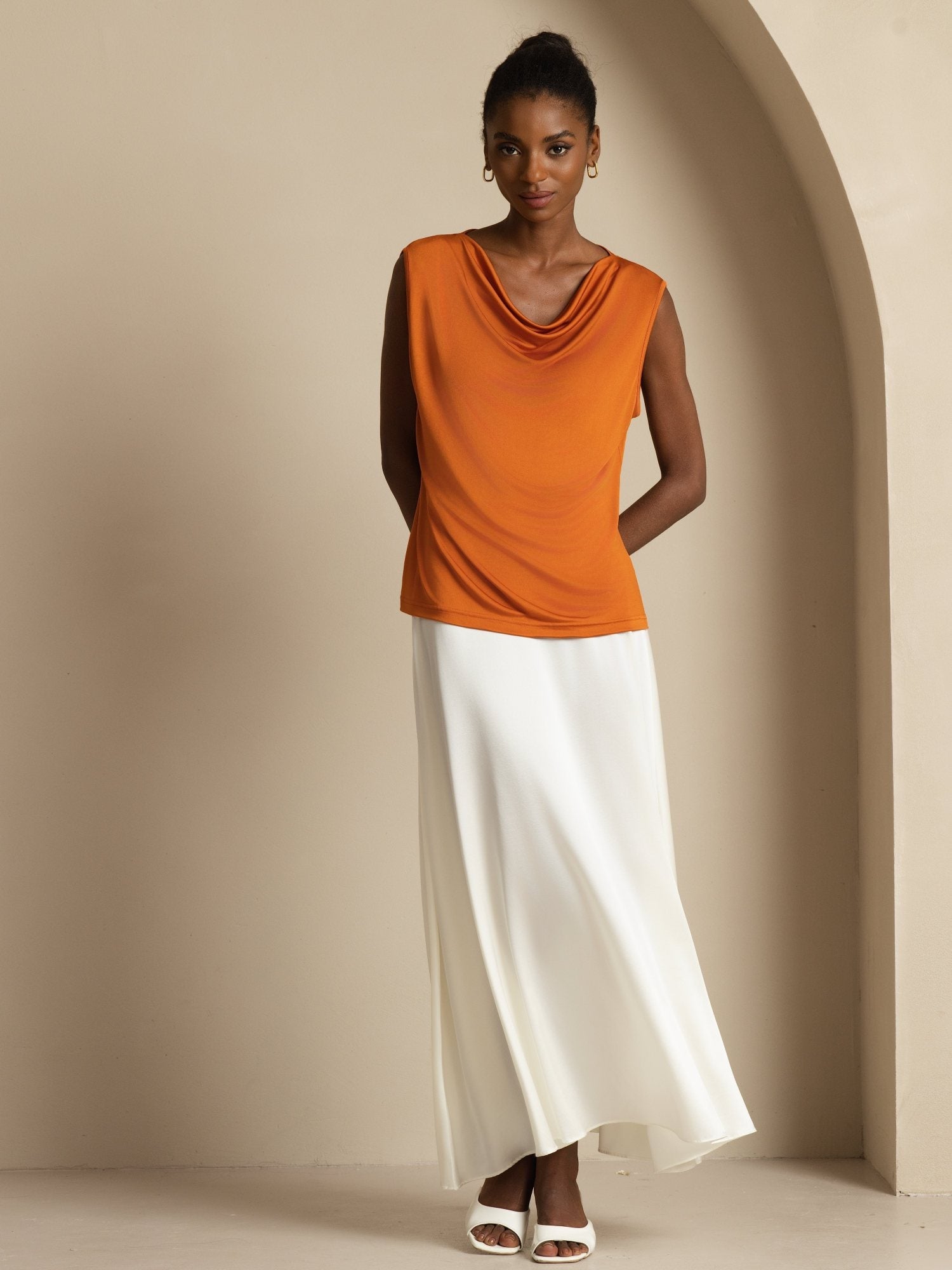 [Oransje] SilkSilky-NO Ermeløs Skjerf-Krage T-skjorte for Kvinner 005