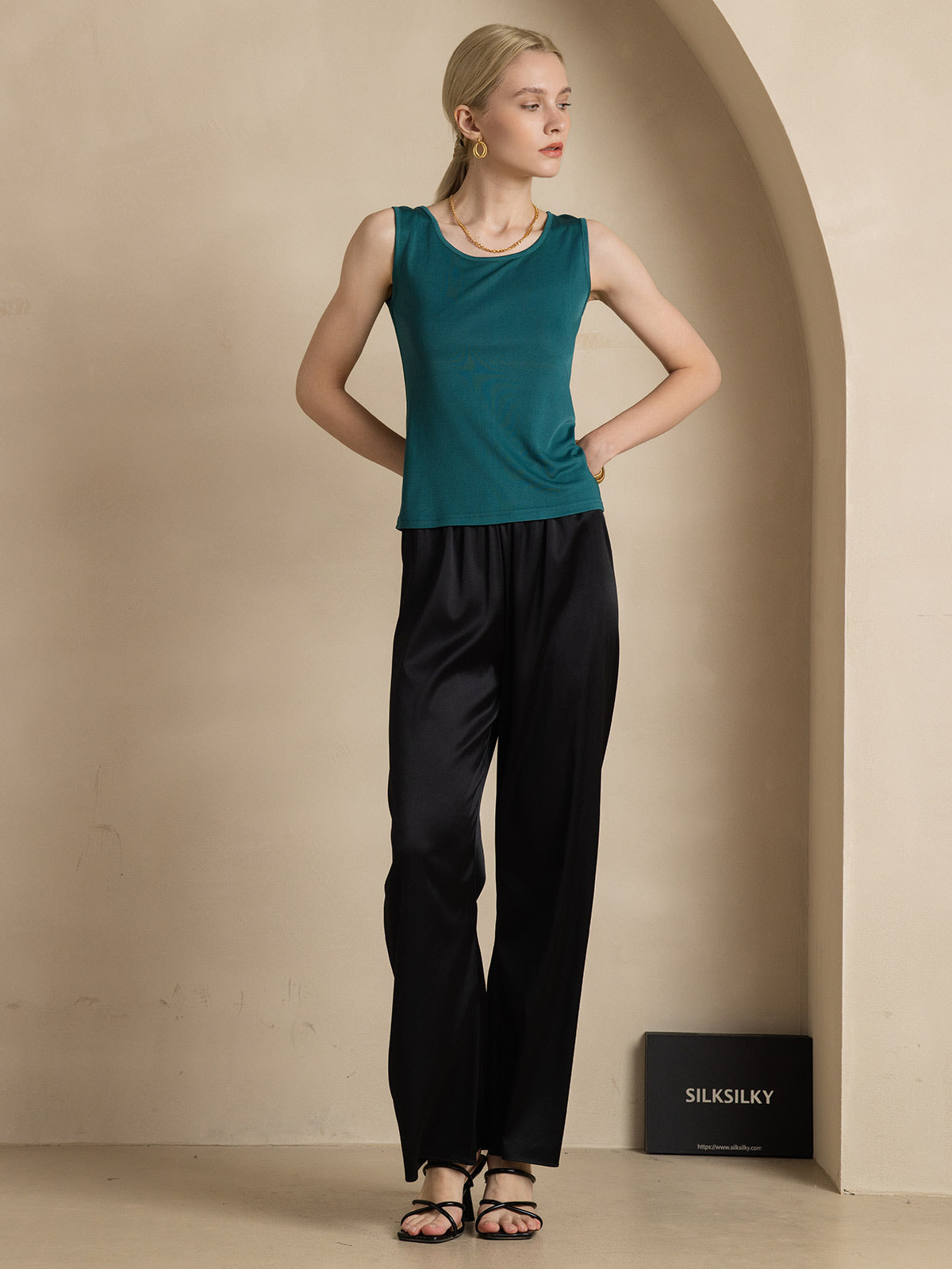 [Mørk Grønn] SilkSilky-NO Silk Knitted Sleeveless Round Neck T-skjorte for Kvinner 006