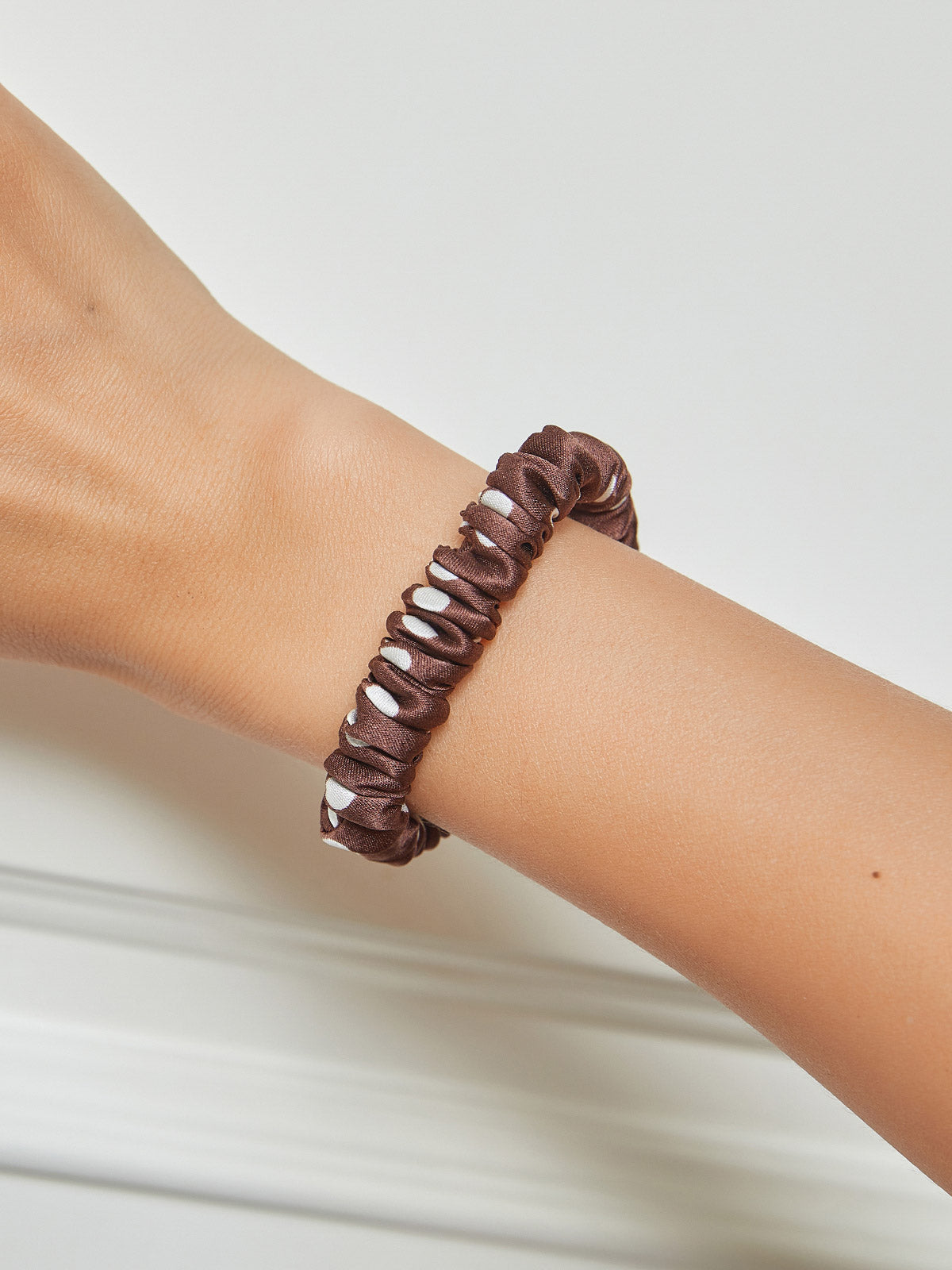 [Kaffe] SilkSilky-NO Pure Silk Scrunchie 001