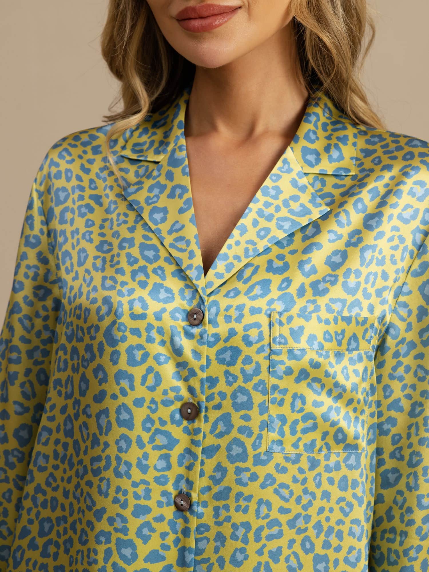 [Grønn Leopard] SilkSilky-NO Langermet Notchkrage Soveskjorte 005