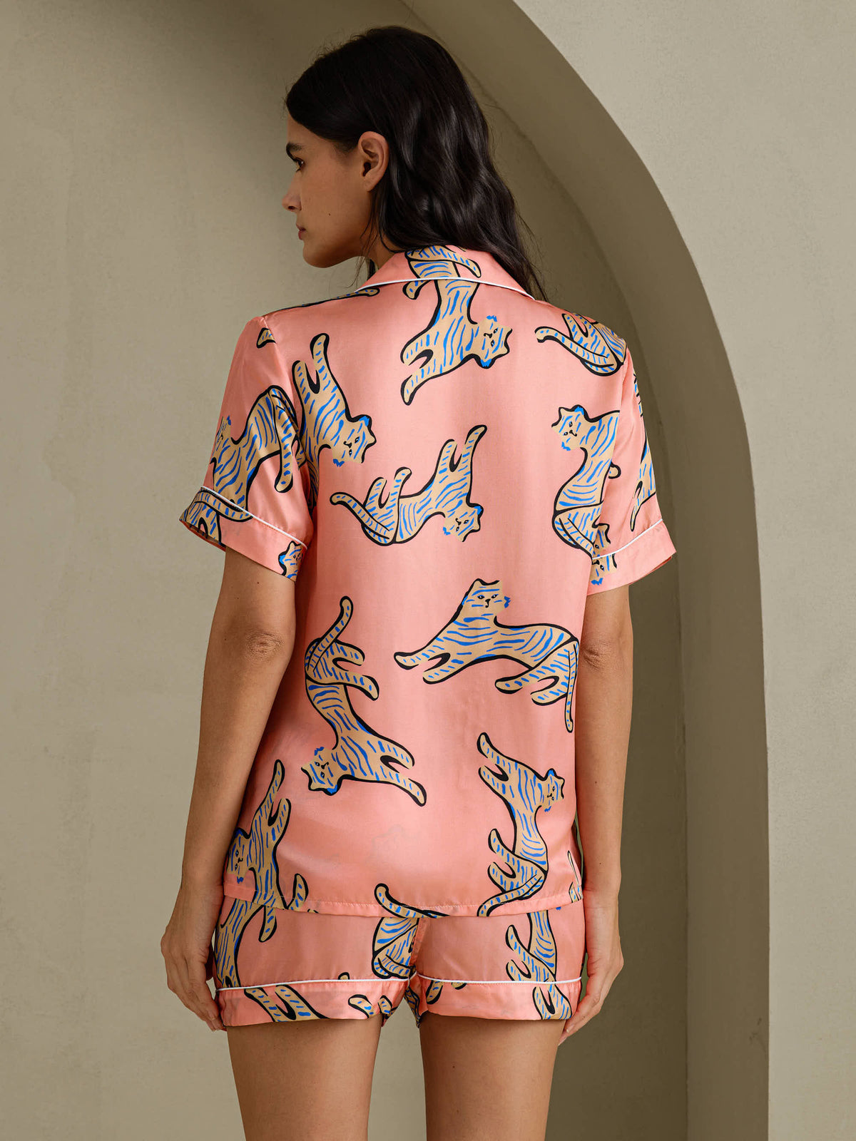 [Rosa Katt] SilkSilky-NO Short Sleeve Lapel Collar Pyjamas for Kvinner 002