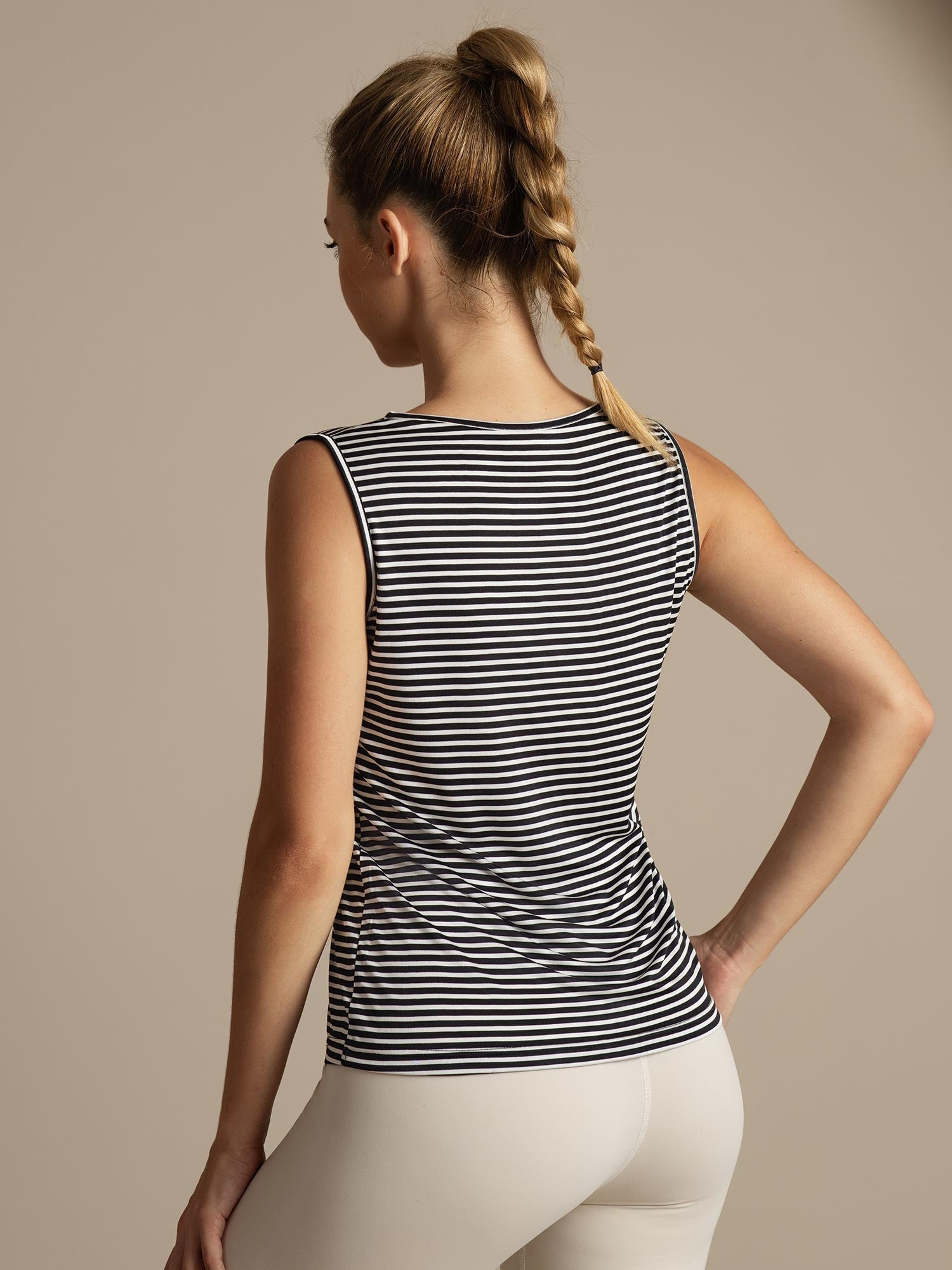 [Hvit Stripe] SilkSilky-NO Ermeløs Rund Hals Camisole Topp 002