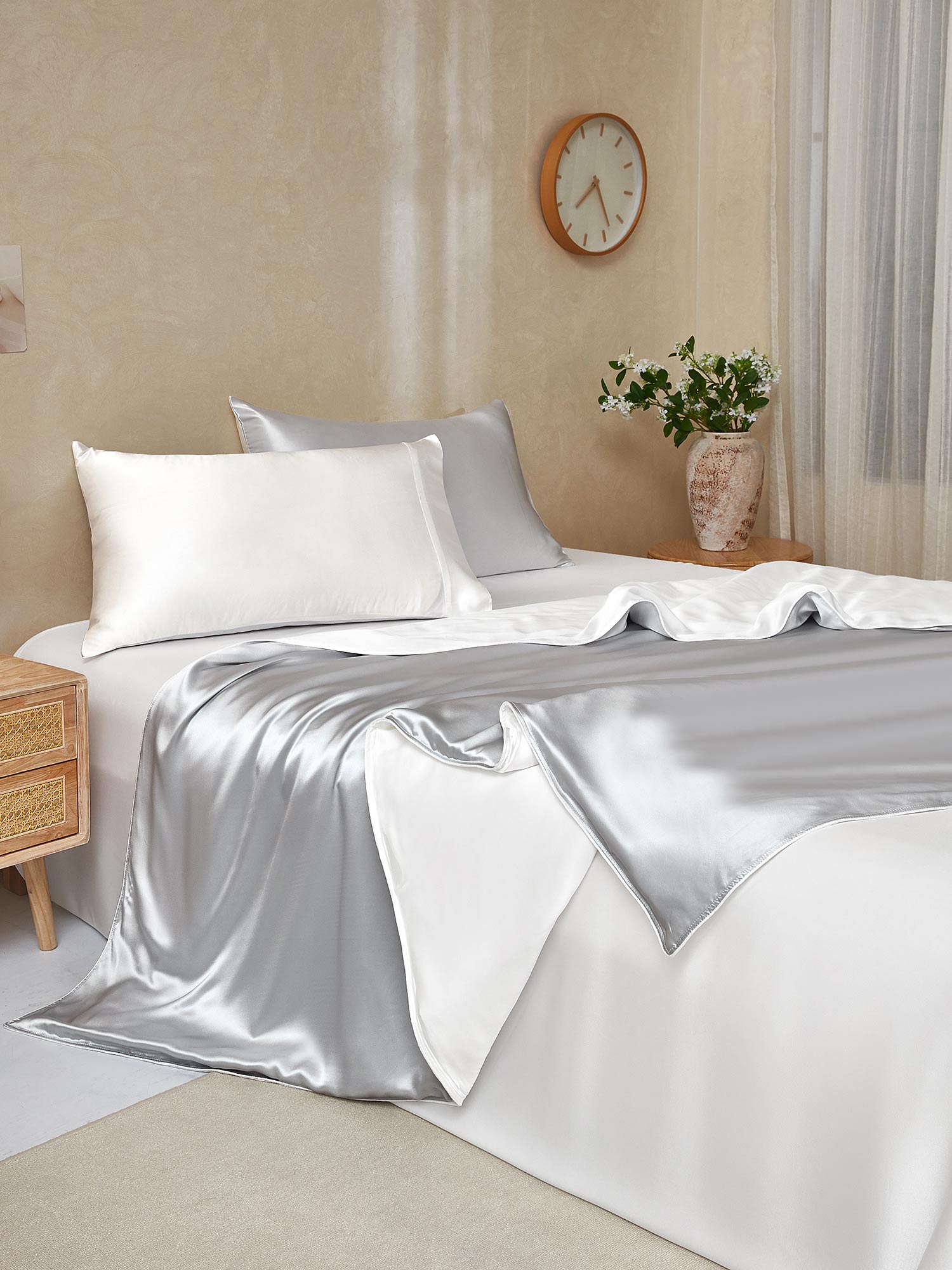 [Lysegrå+Hvit] SilkSilky-NO 19Momme Bedding Set 001,