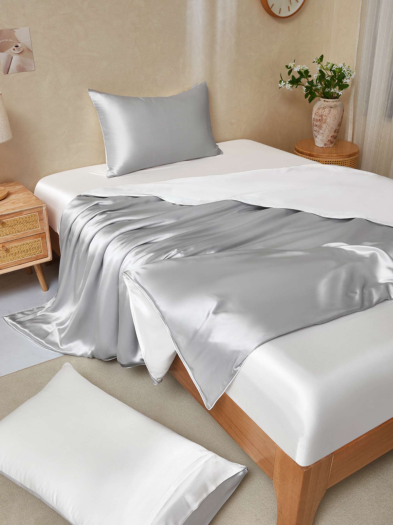 [Lysegrå+Hvit] SilkSilky-NO 25Momme Bedding Set 001,