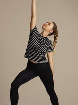 [Svart Stripe] SilkSilky-NO Kort erm Tett Crew Neck T-skjorte for Kvinner 009