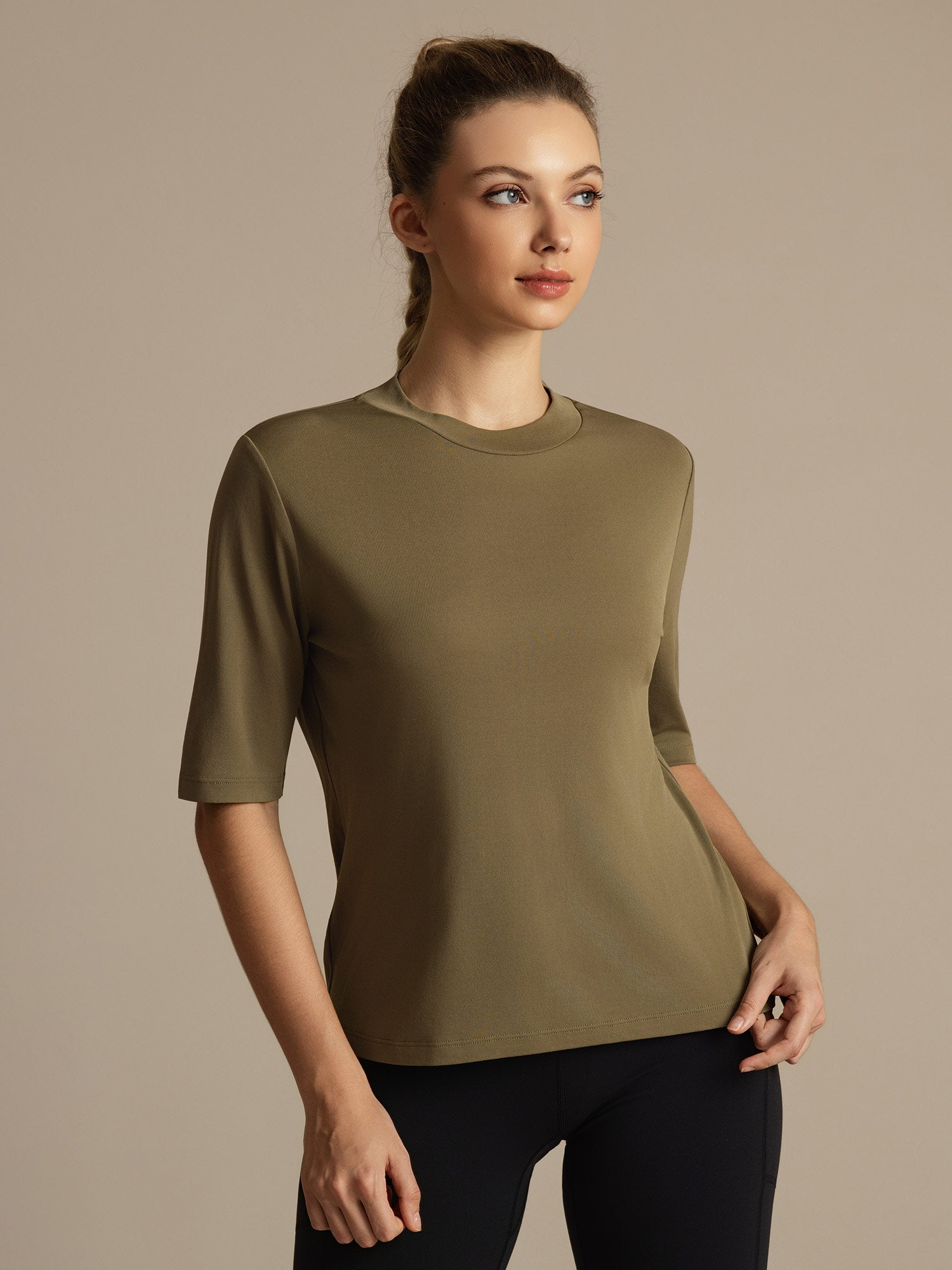 [Brent Oliven] SilkSilky-NO Halv erme Tett Crew Neck T-skjorte for Kvinner 002