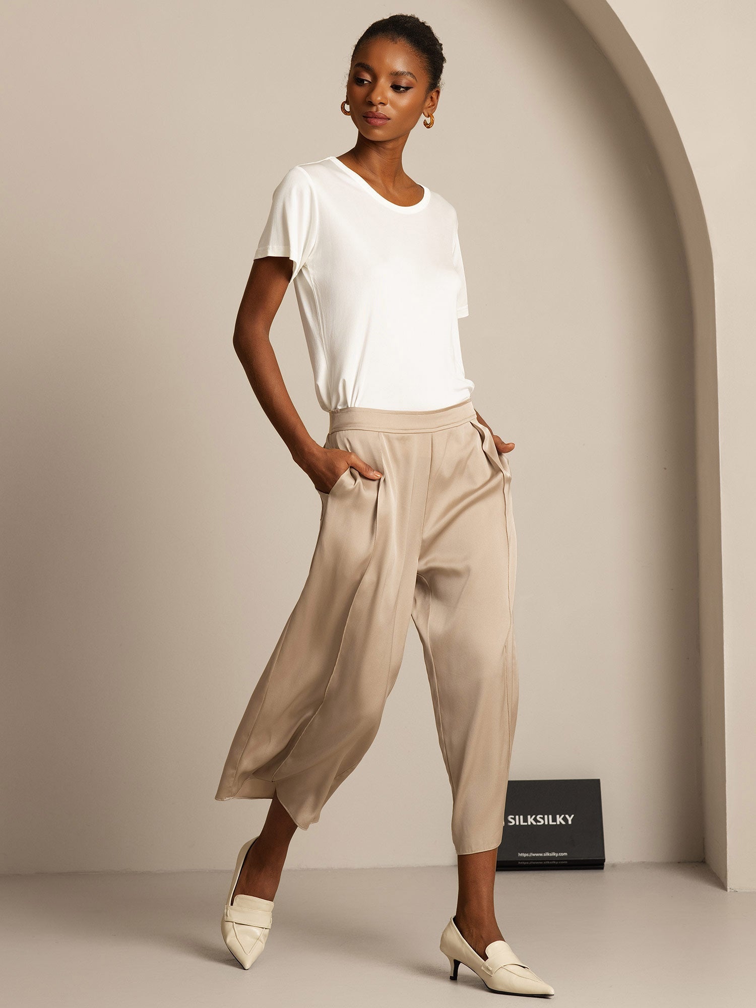 [Hvit] SilkSilky-NO Womens T-Shirt 007,