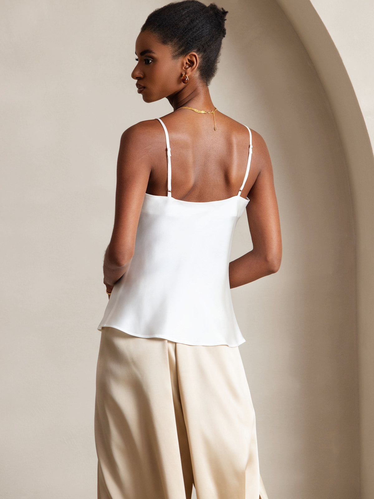 [Hvit] SilkSilky-NO V-Hals Camisole Topp 002