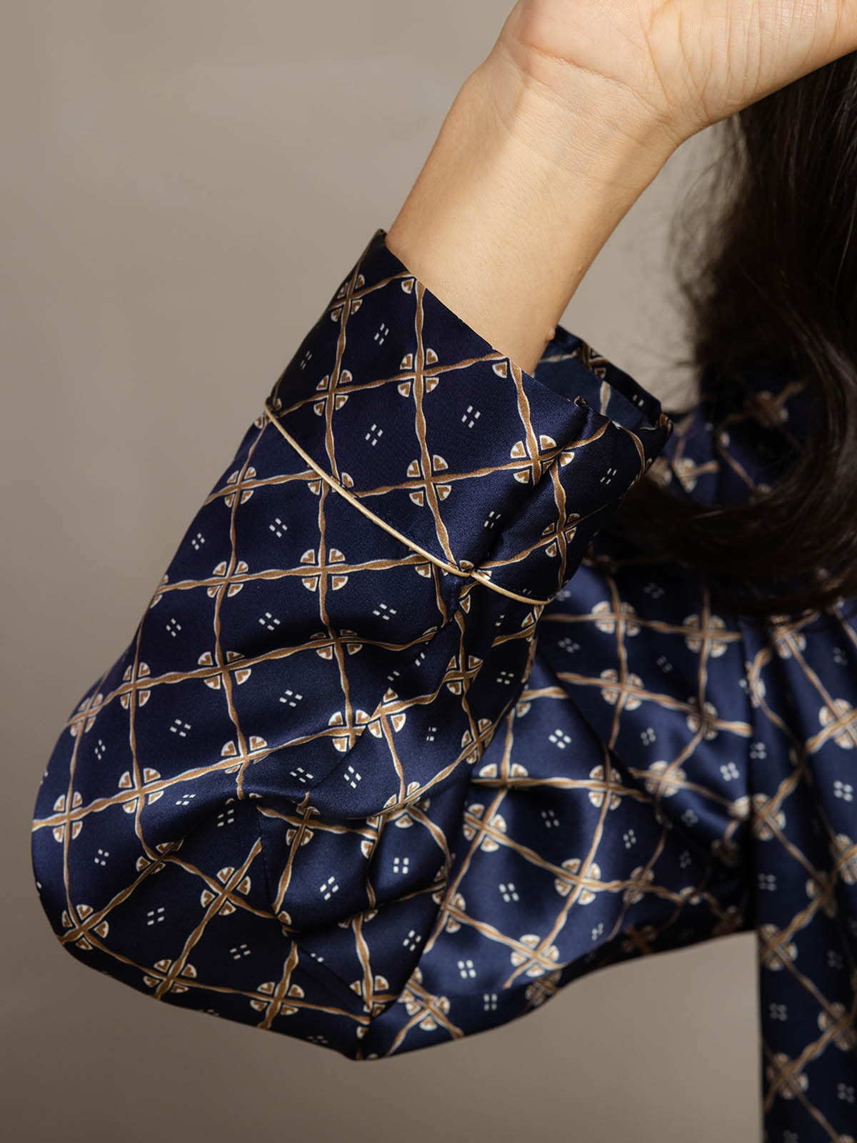 [Marine Kjede] SilkSilky-NO Womens Pajamas 007