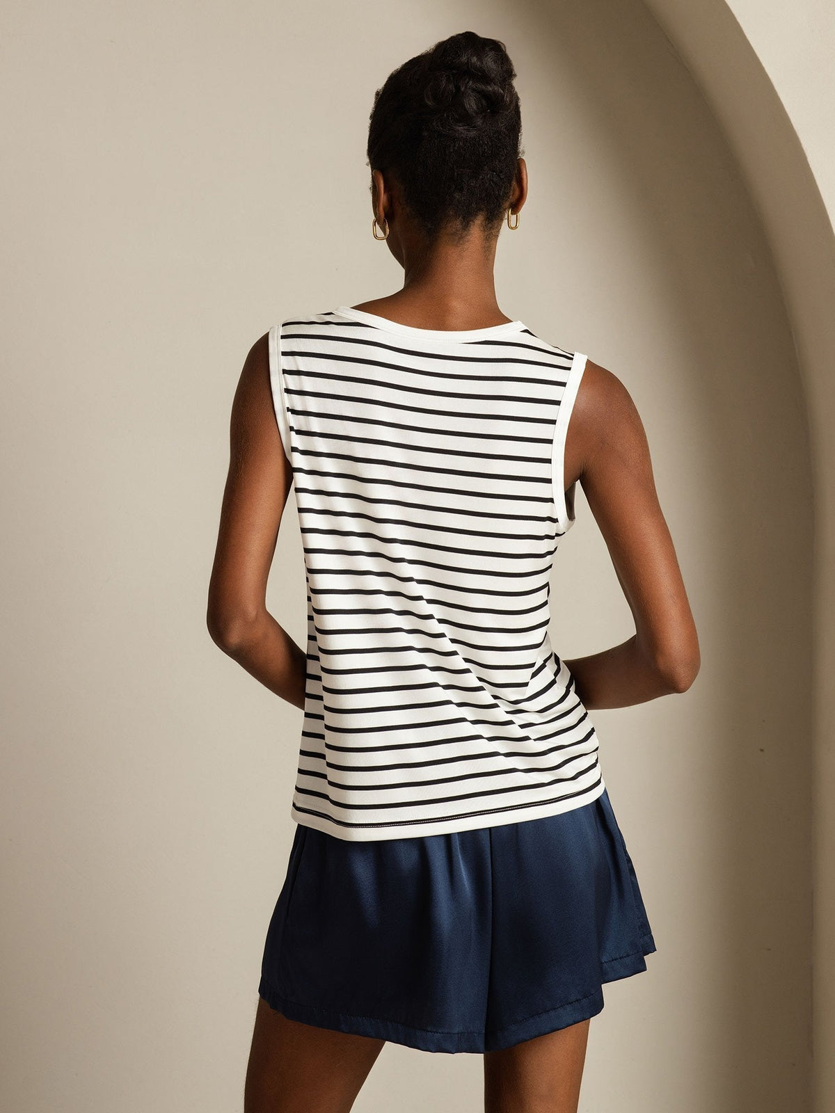 [Hvit Stripe] SilkSilky-NO Sleeveless Round Neck Camisole Topp 002