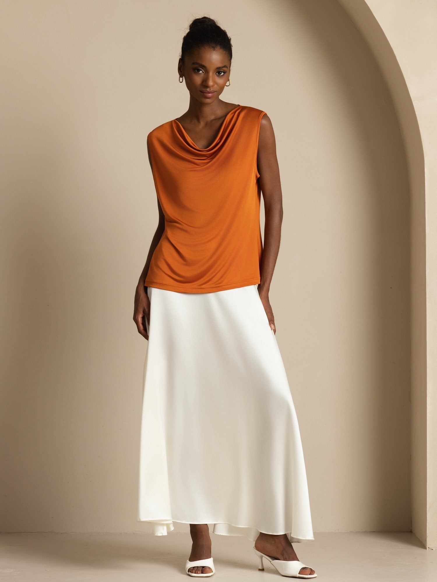 [Oransje] SilkSilky-NO Ermeløs Skjerf-Krage T-skjorte for Kvinner 006