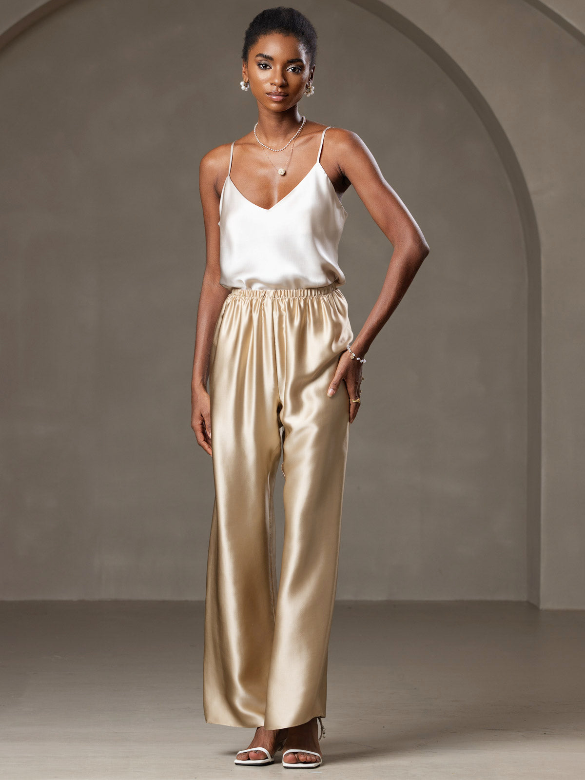 [Beige] SilkSilky-NO V-Hals Camisole Topp 006