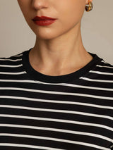 [Svart Stripe] SilkSilky-NO Short Sleeve Crew Neck T-skjorte for Kvinner 004