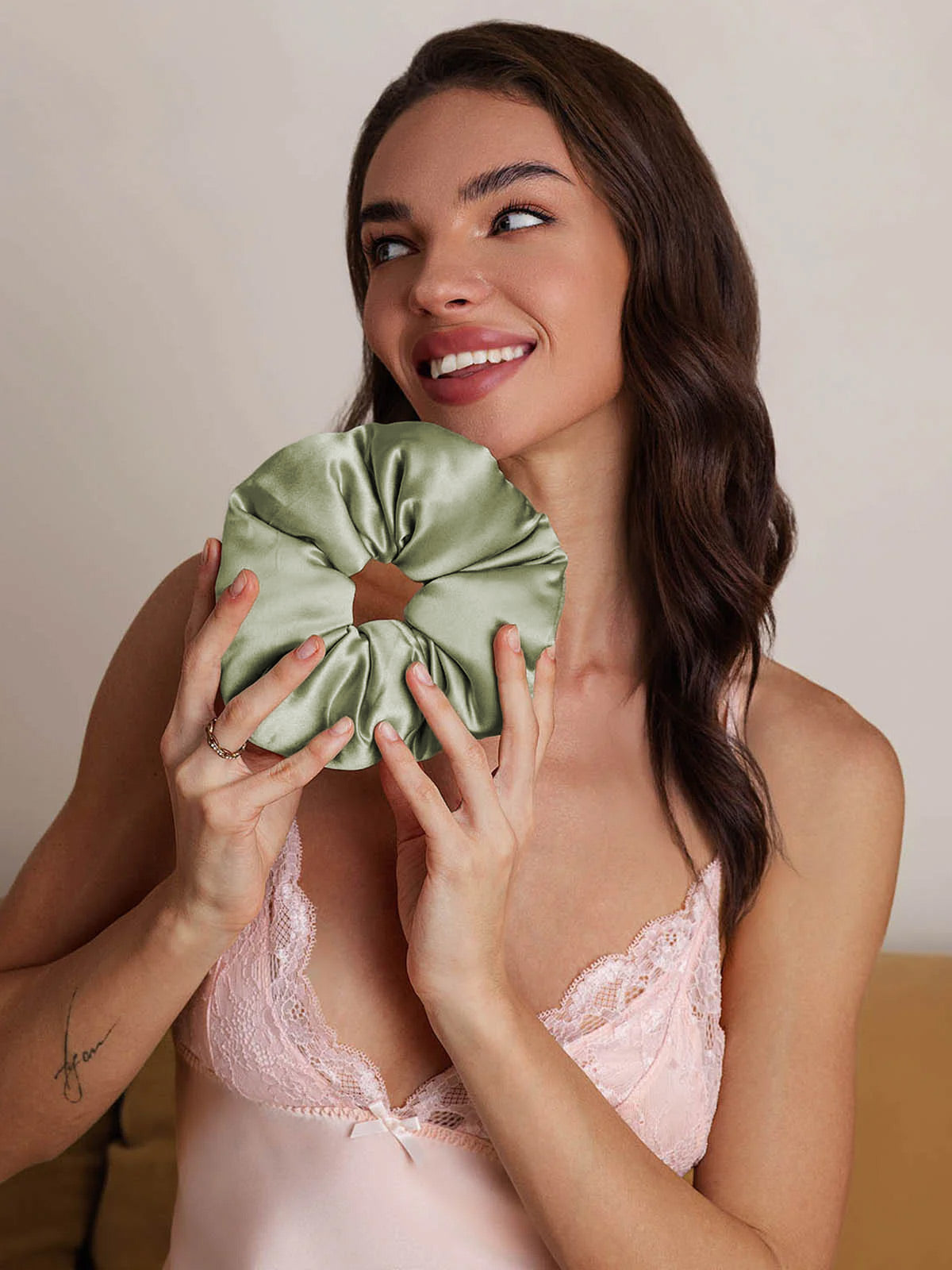 [Lysegrønn] SilkSilky-NO Silke Scrunchie 003