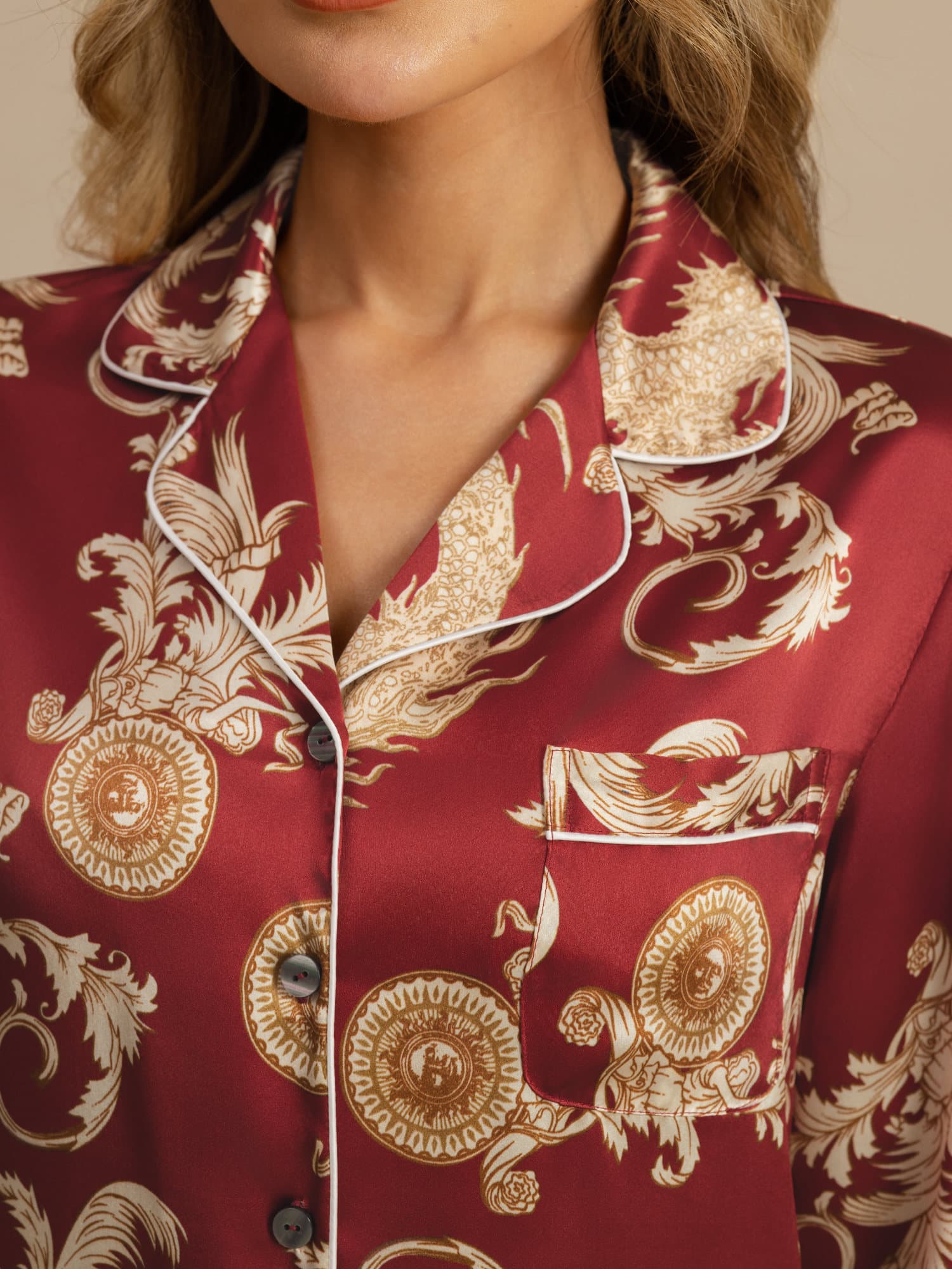 [Vinrød Drage] SilkSilky-NO Langermet Notchkrage Pyjamas for Kvinner 004