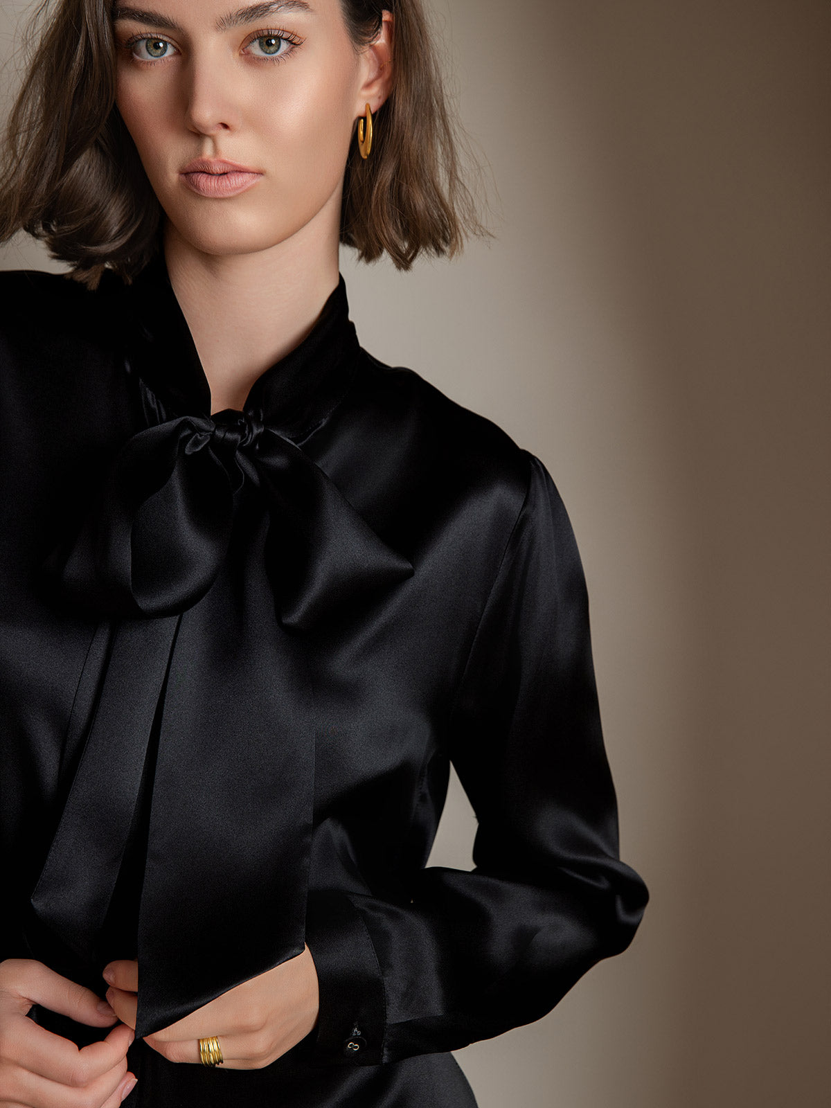 [Svart] SilkSilky-NO 19Momme Silke Long Sleeve Tie Neck Skjorte for Kvinner 002