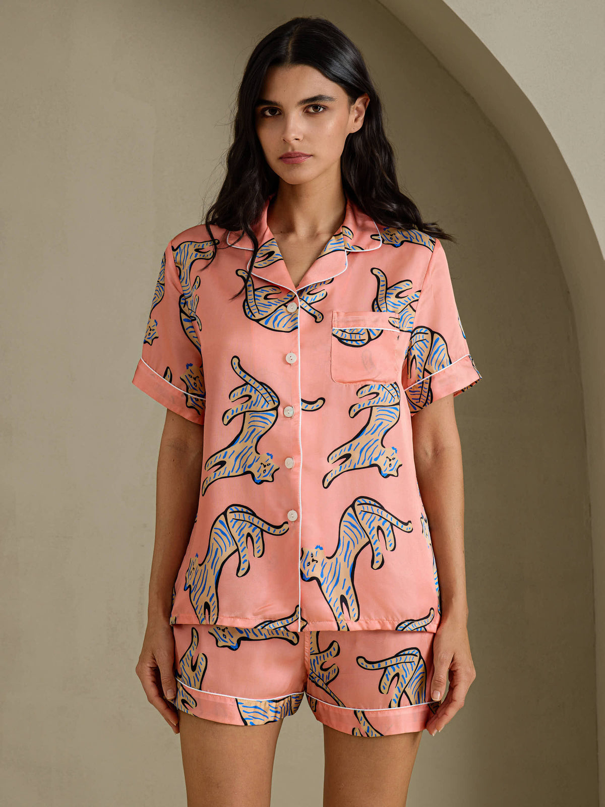 [Rosa Katt] SilkSilky-NO Short Sleeve Lapel Collar Pyjamas for Kvinner 001