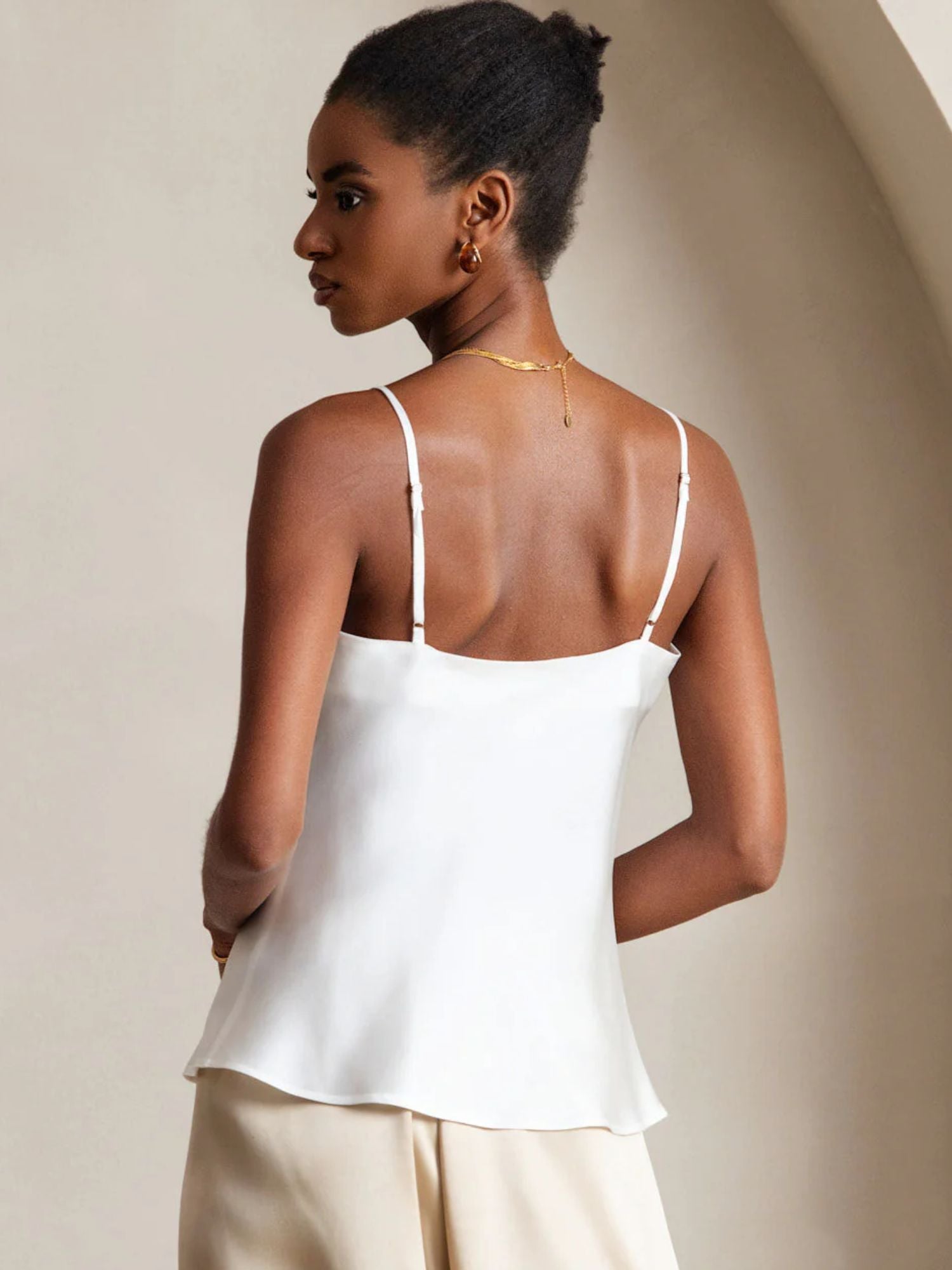[Hvit] SilkSilky-NO Spaghetti Strap V Neck Camisole Topp 002