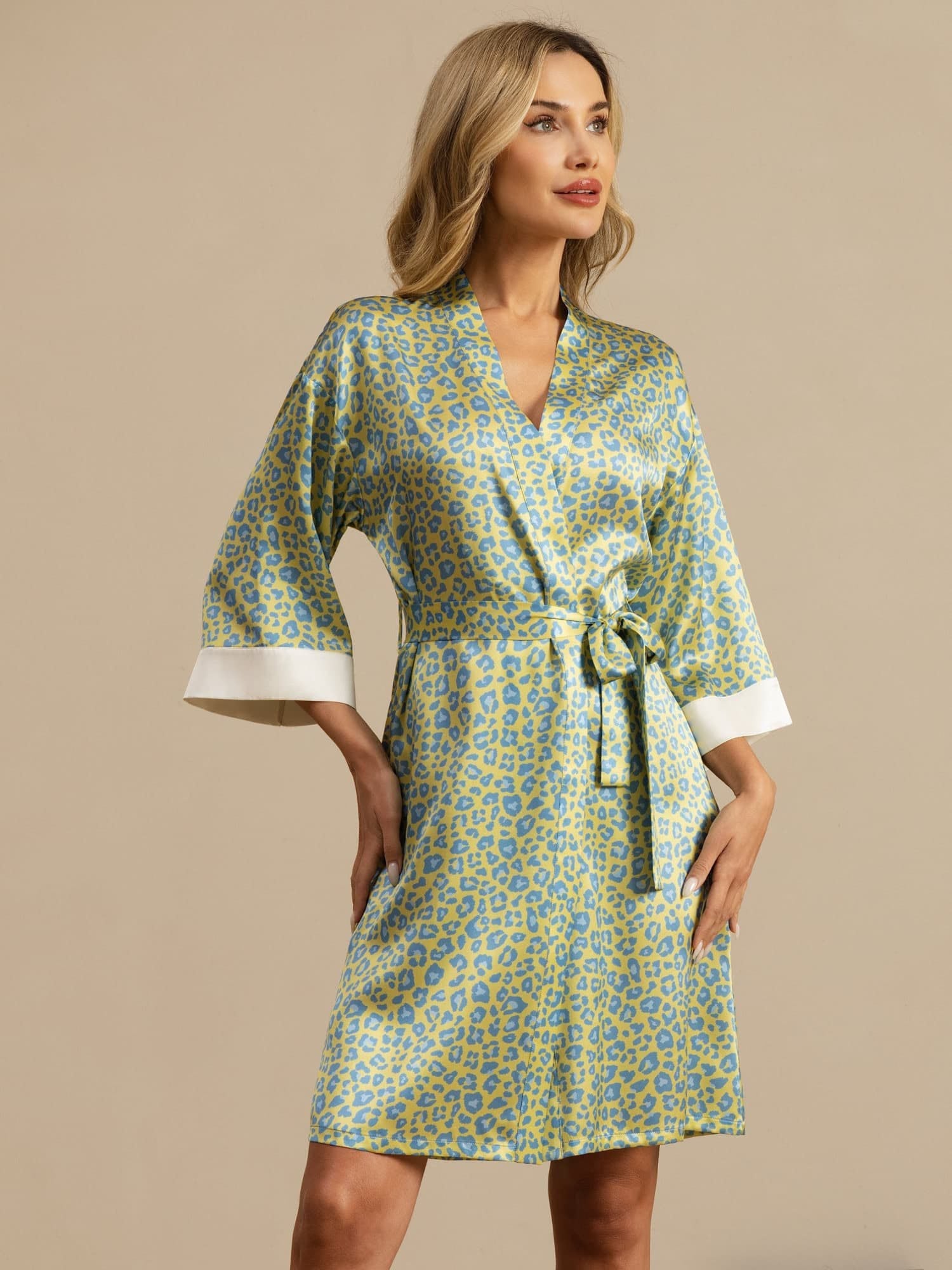 [GrønnLeopard] SilkSilky-NO 3/4 erme V Hals Morgenkåpe for Kvinner 004