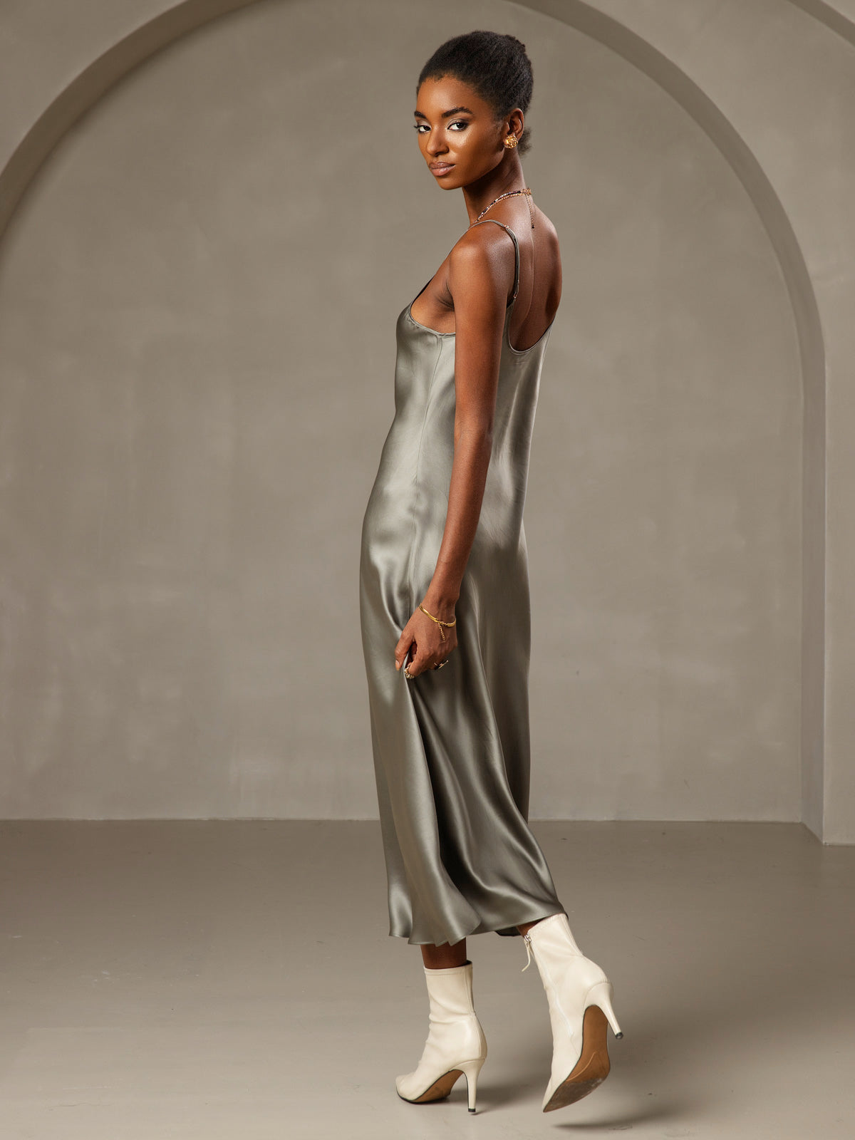 [Grågrønn] SilkSilky-NO Pure Silk Sleeveless Round Neck Kjole 002