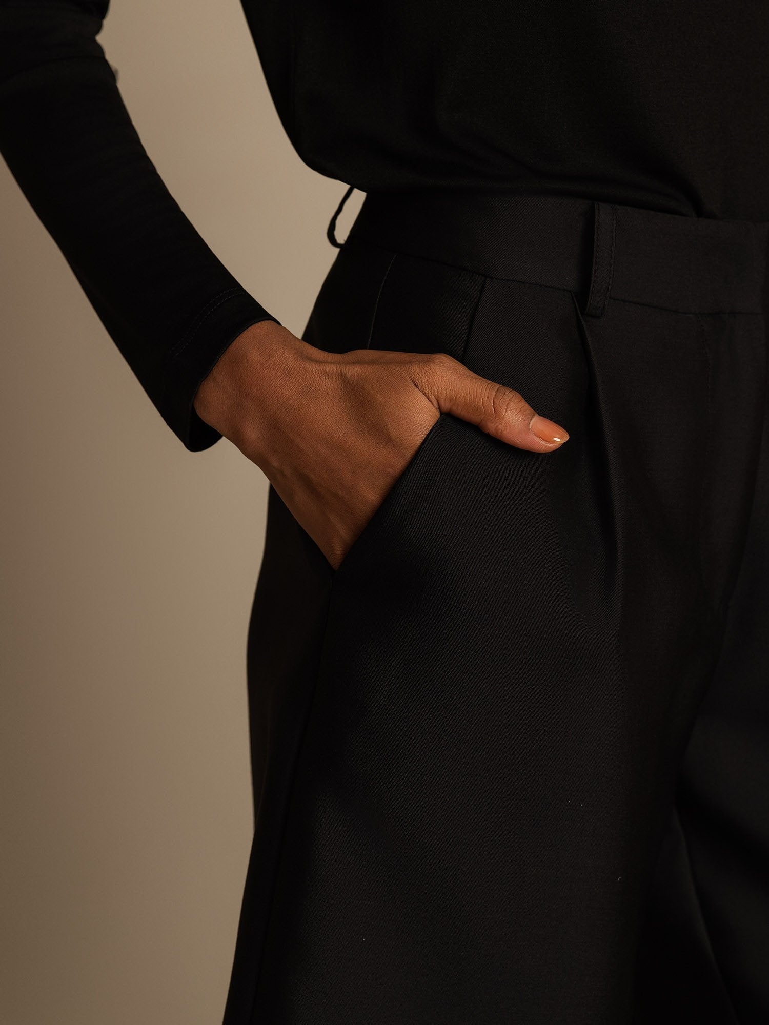 [Svart] SilkSilky-NO 32Momme Silk-Wool Blend Womens Shorts 004,