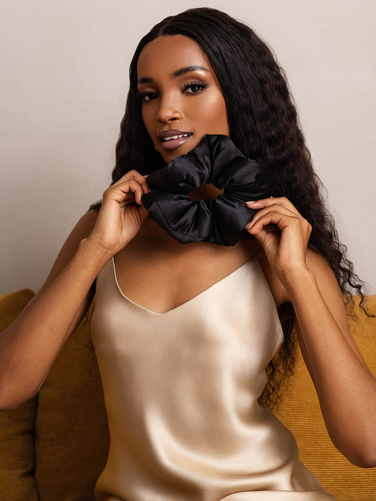 [Svart] SilkSilky-NO Silke Scrunchie 003