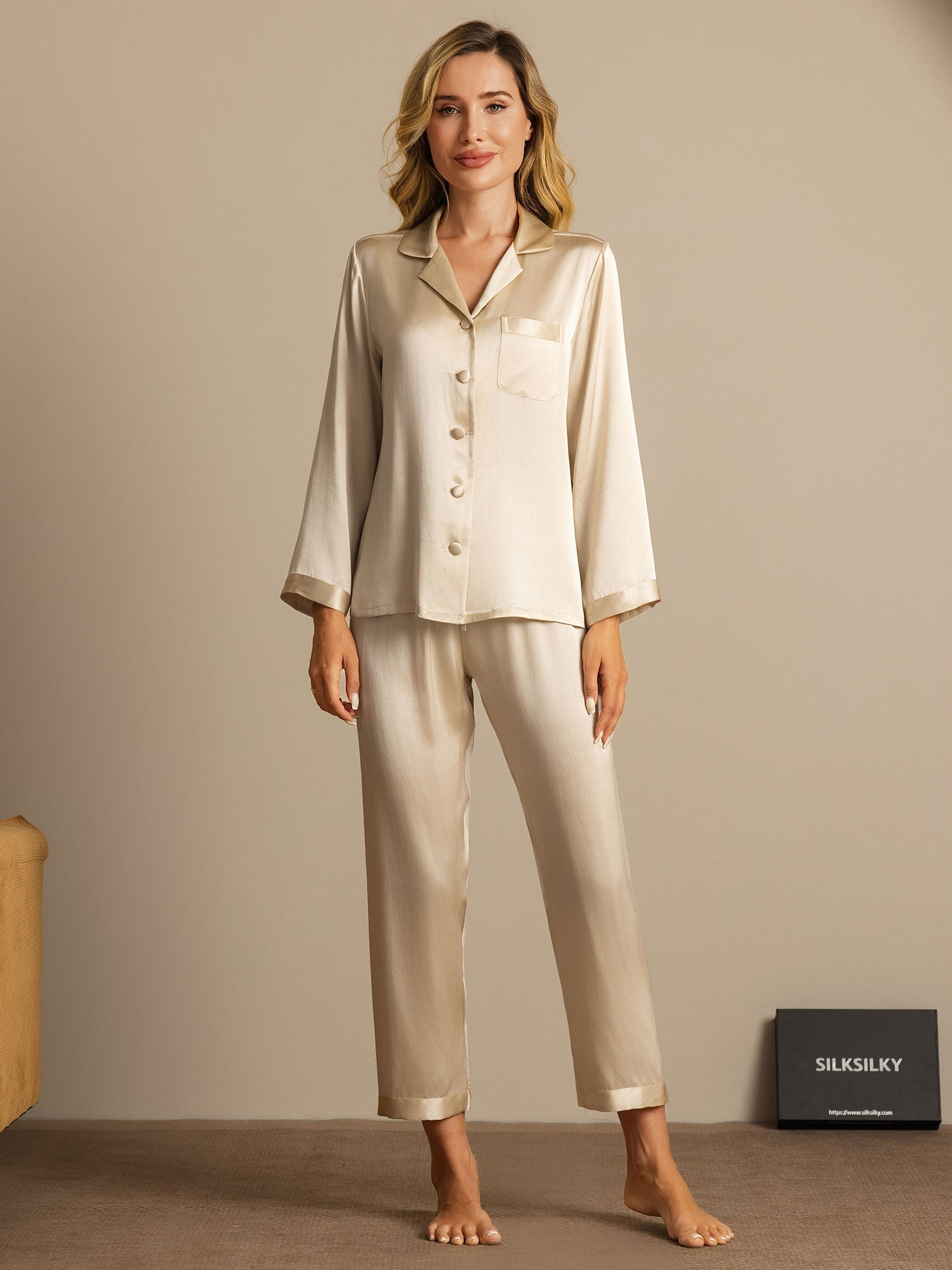 [Champagne] SilkSilky-NO Womens Pajamas 001,