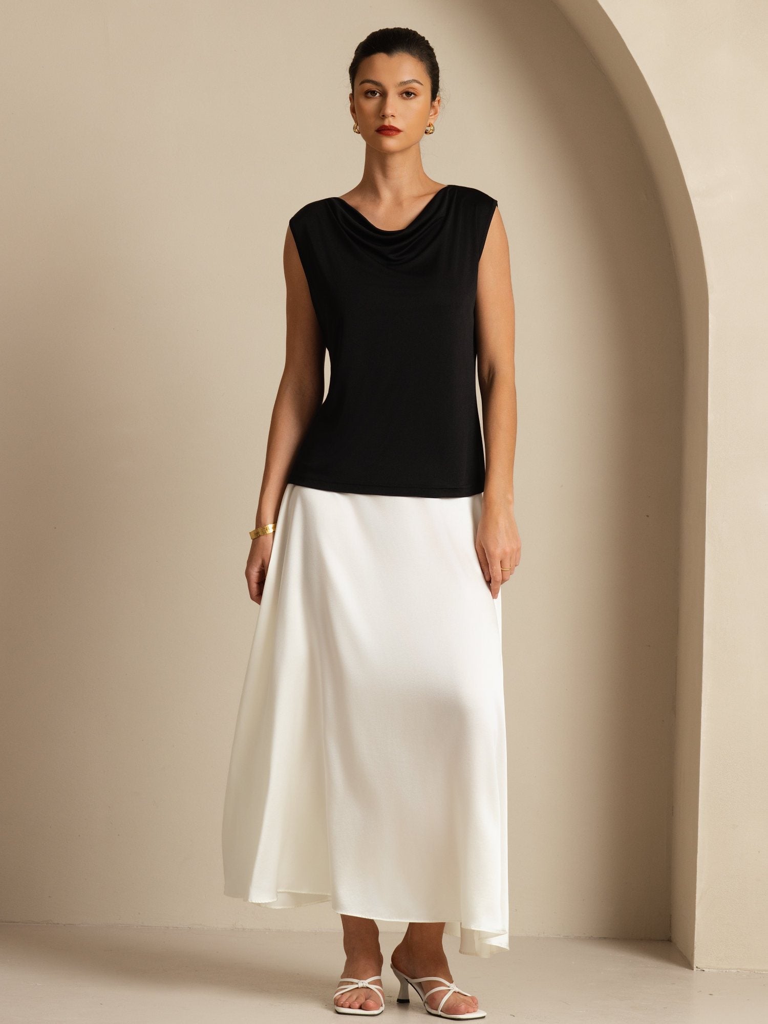 [Svart] SilkSilky-NO Ermeløs Skjerf-Krage T-skjorte for Kvinner 007