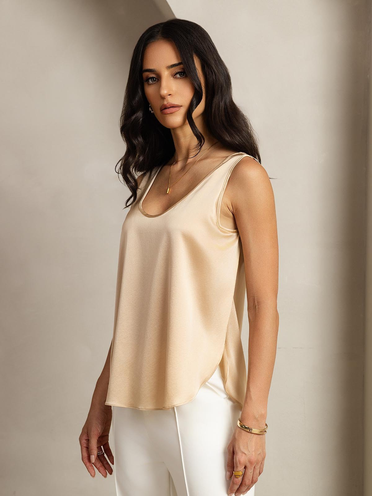 [Champagne] SilkSilky-NO 19Momme Silke U-hals T-skjorte for Kvinner 001