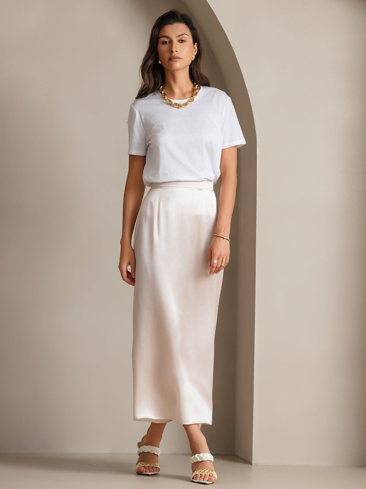 [Hvit] SilkSilky-NO Silk Knitted Short Sleeve Round Neck T-skjorte for Kvinner 006