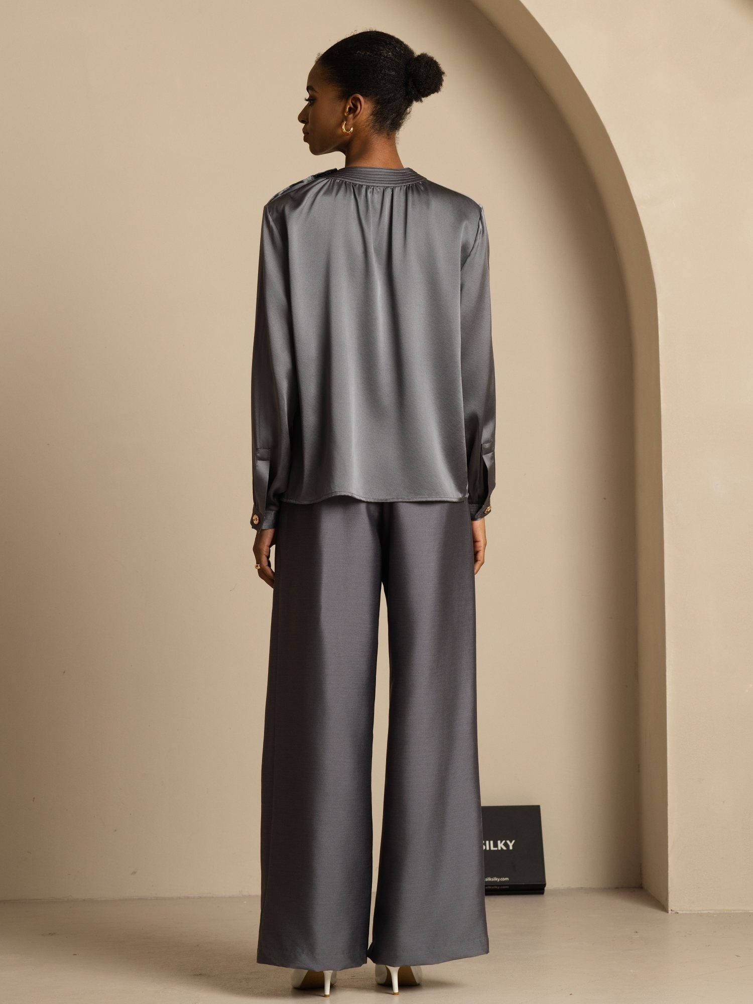 [Mørkegrå] SilkSilky-NO 19Momme Silke Langermet Rund Hals Bluse 002