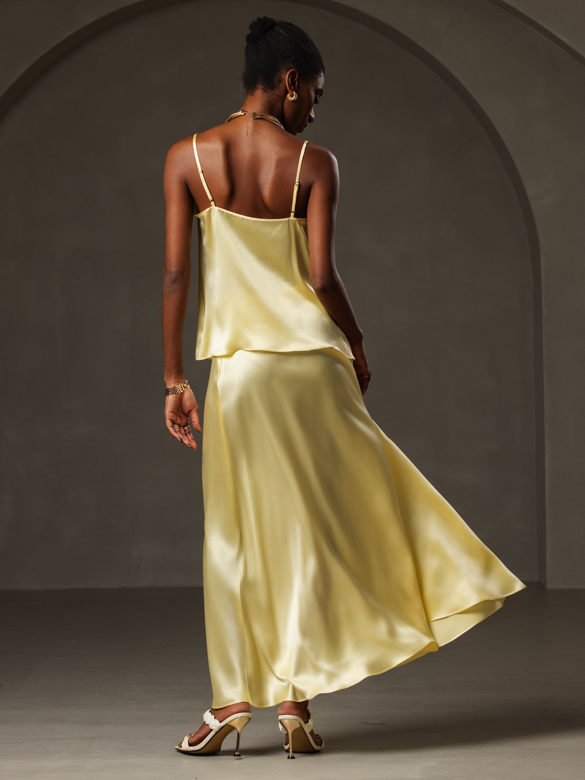 [Gul] SilkSilky-NO 19Momme Silke Cowl Neck Camisole Topp 002