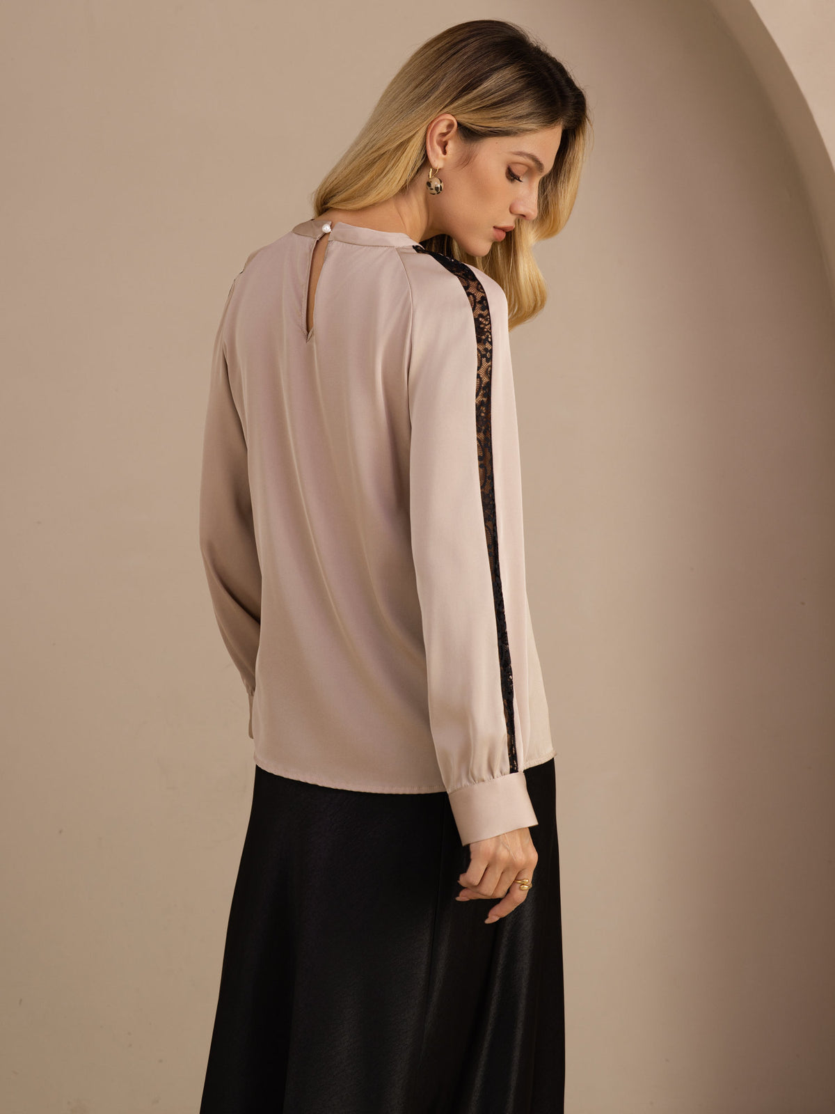 [Tan] SilkSilky-NO Long Sleeve Keyhole Neck Damebluser 002