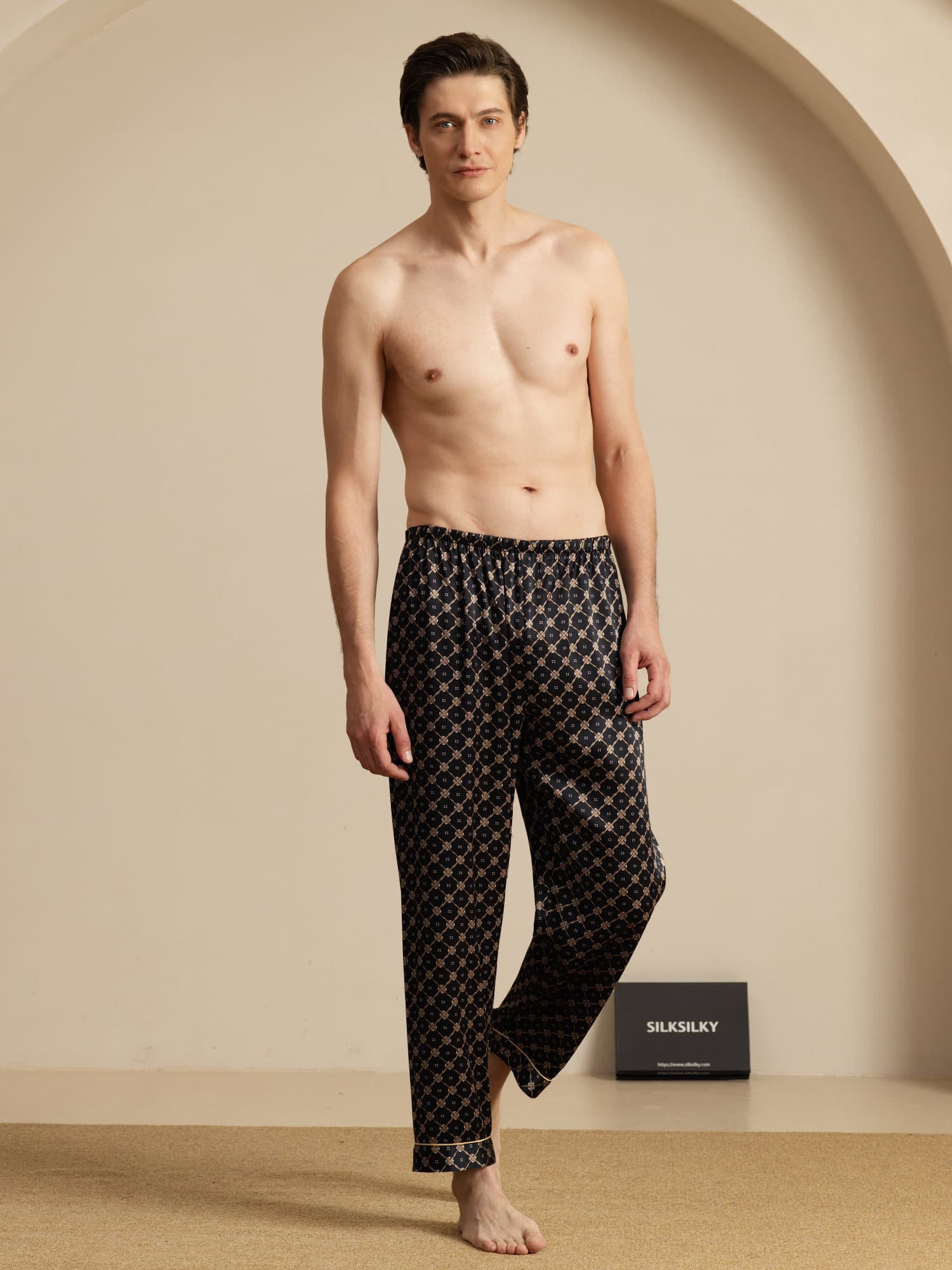 [Svart Kjede] SilkSilky-NO Men's Sleep Shorts 005