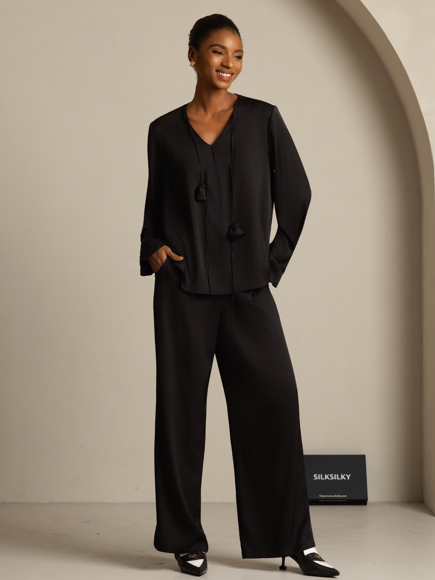 [Svart] SilkSilky-NO 19Momme Silke Langermet V Hals Bluse 006