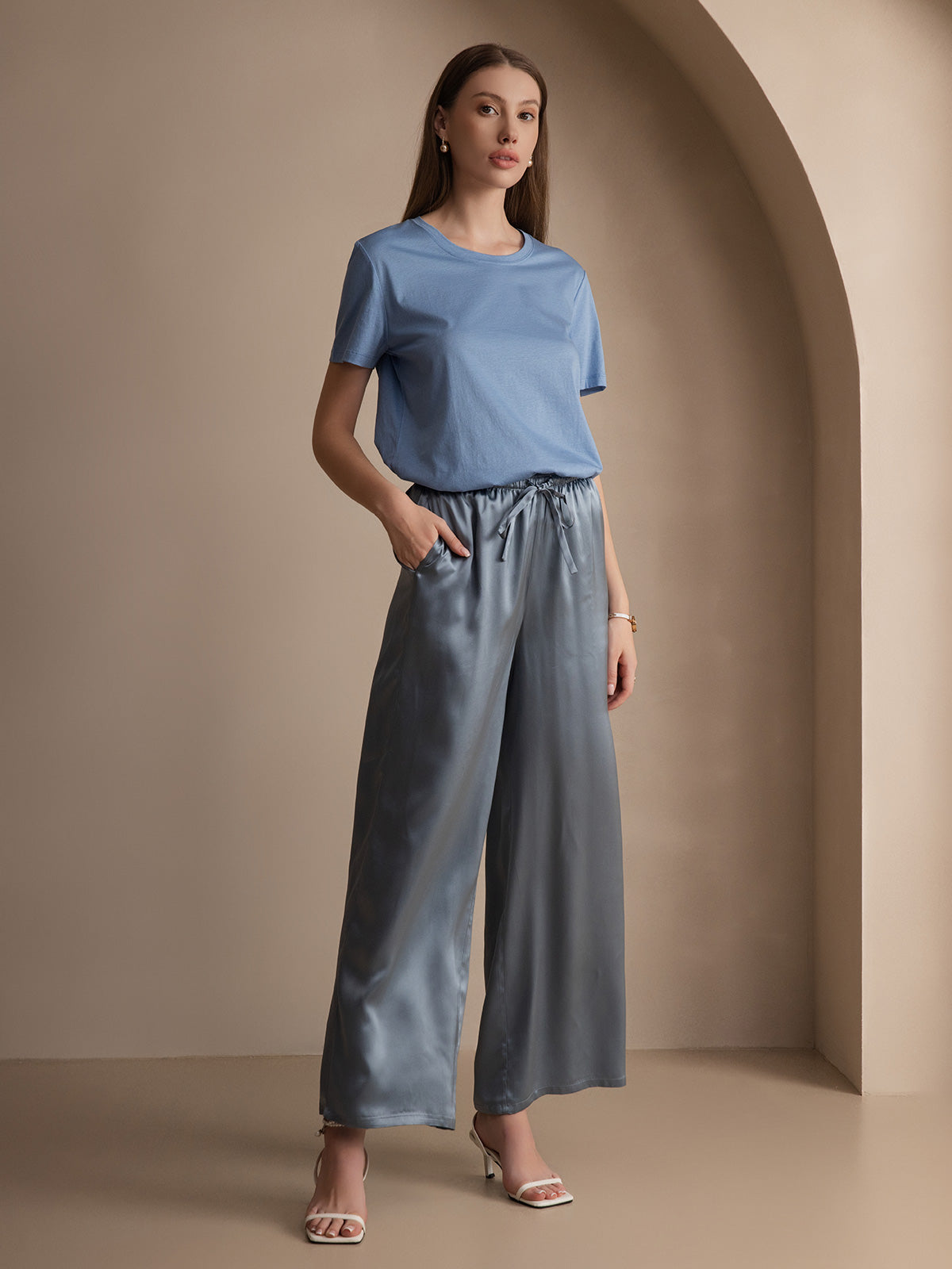 [Blå] SilkSilky-NO Silk Knitted Short Sleeve Round Neck T-skjorte for Kvinner 006
