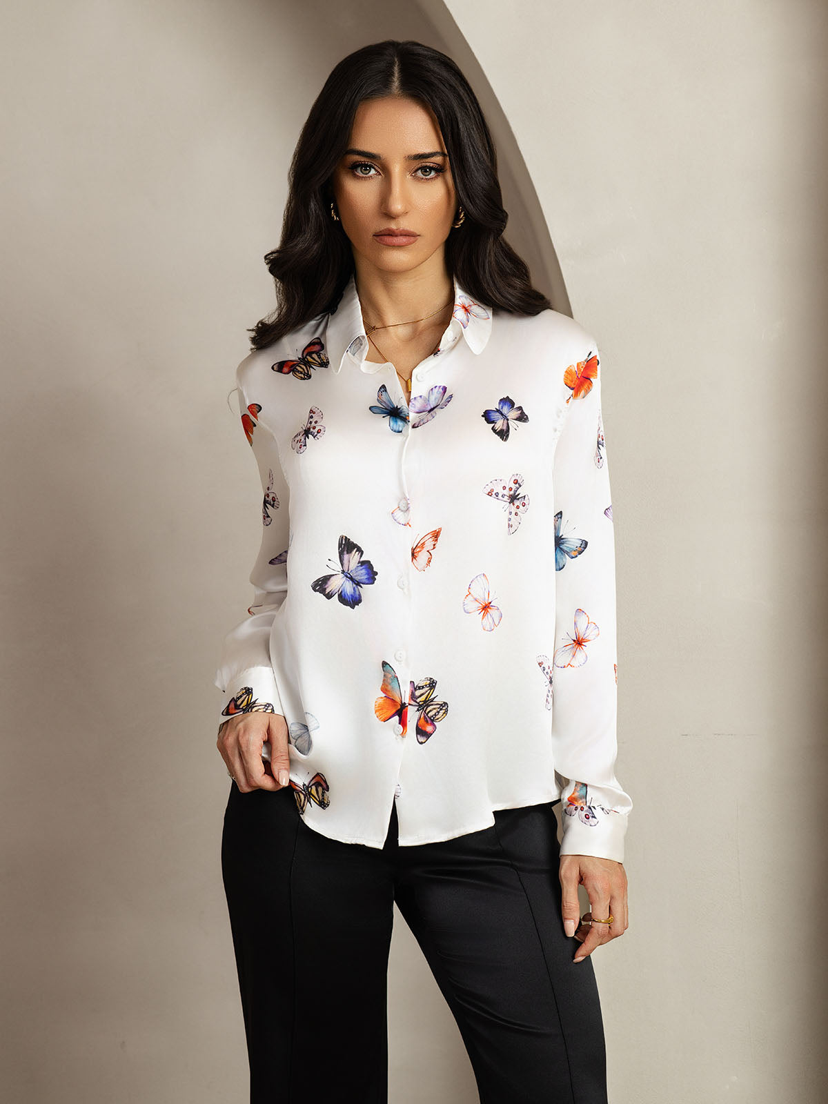 [Hvit Sommerfugl] SilkSilky-NO Silke Lapel Collar Skjorte for Kvinner 001