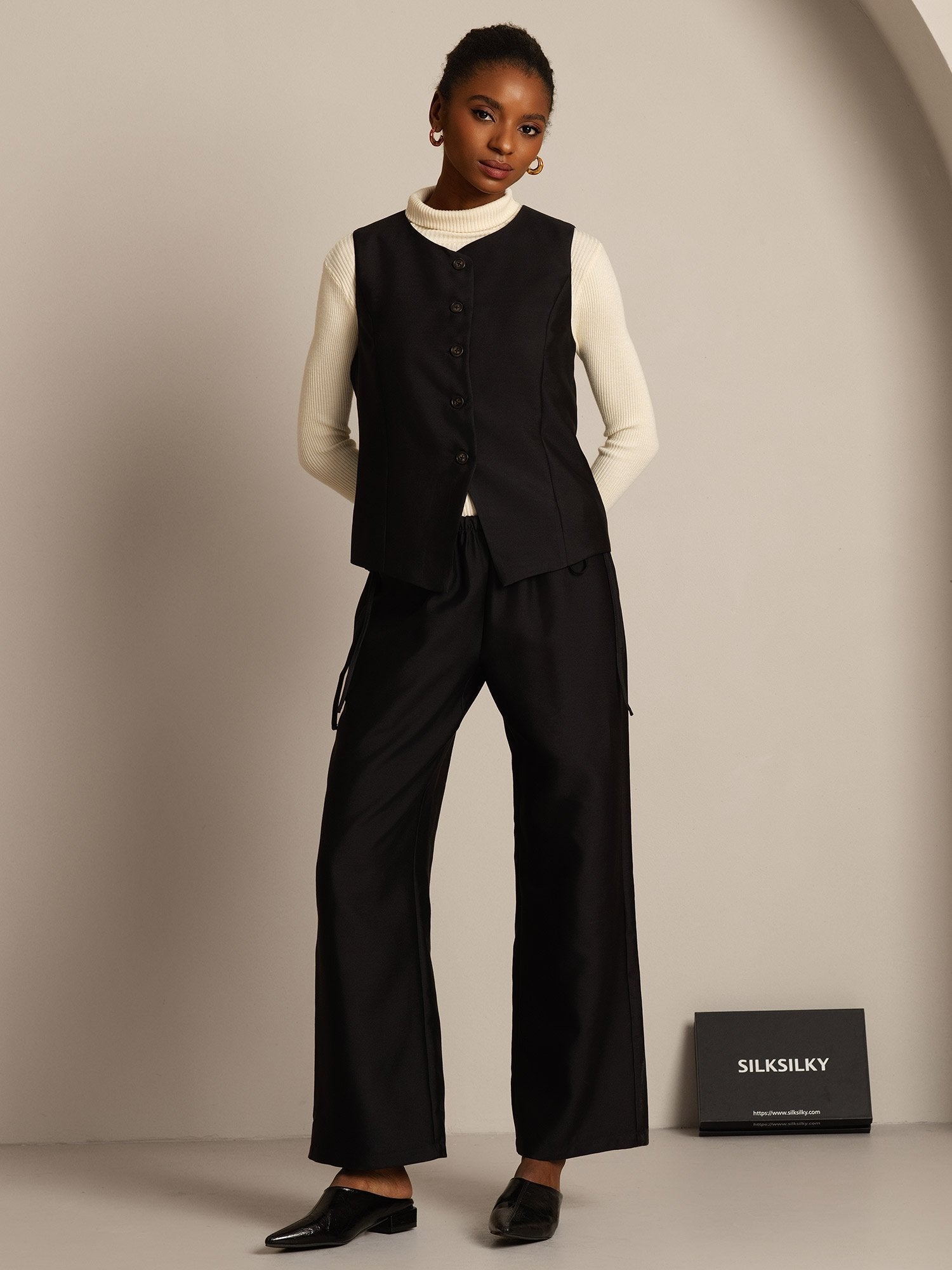 [Svart] SilkSilky-NO 32Momme Silk-Wool Blend Womens Vest 006,