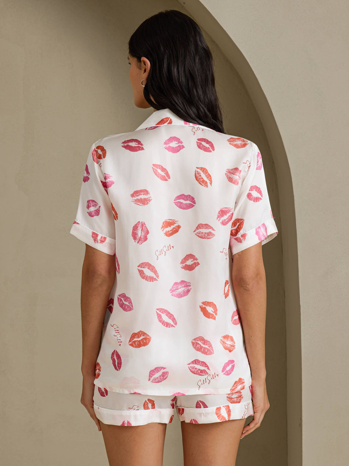 [Hvit Leppestift] SilkSilky-NO Short Sleeve Notch Collar Pyjamas for Kvinner 002