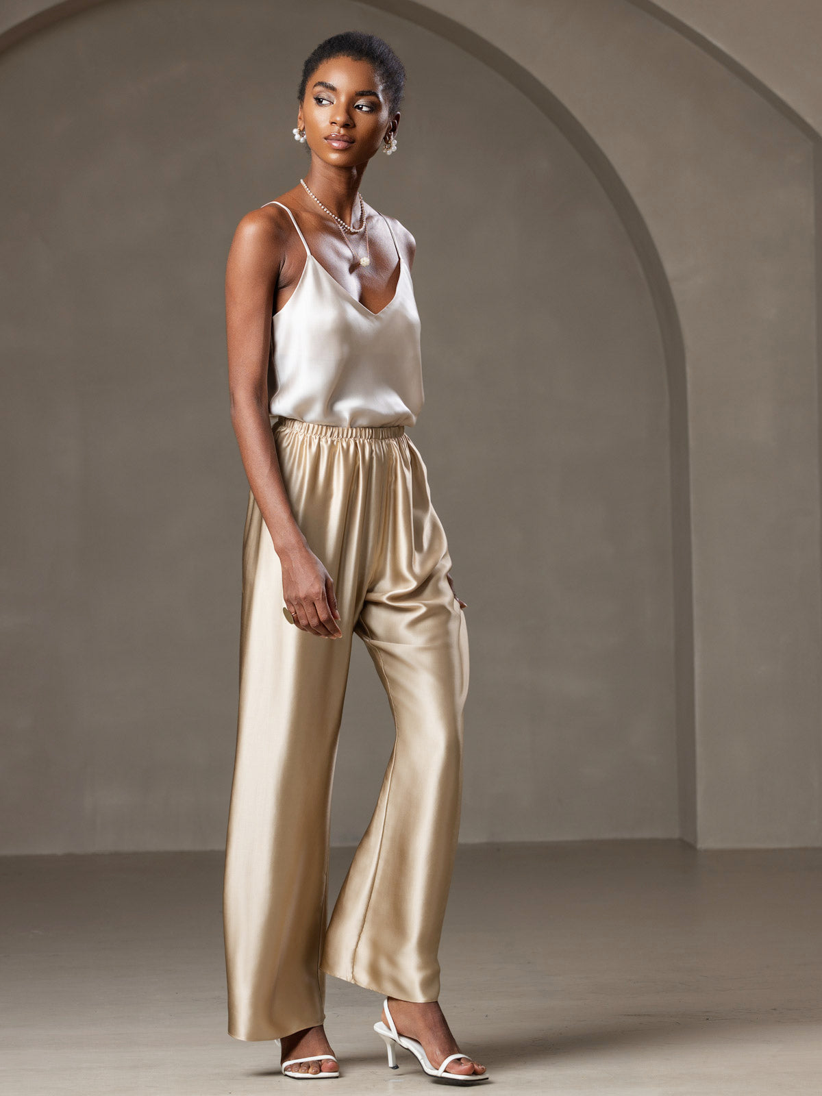 [Beige] SilkSilky-NO V-Hals Camisole Topp 006