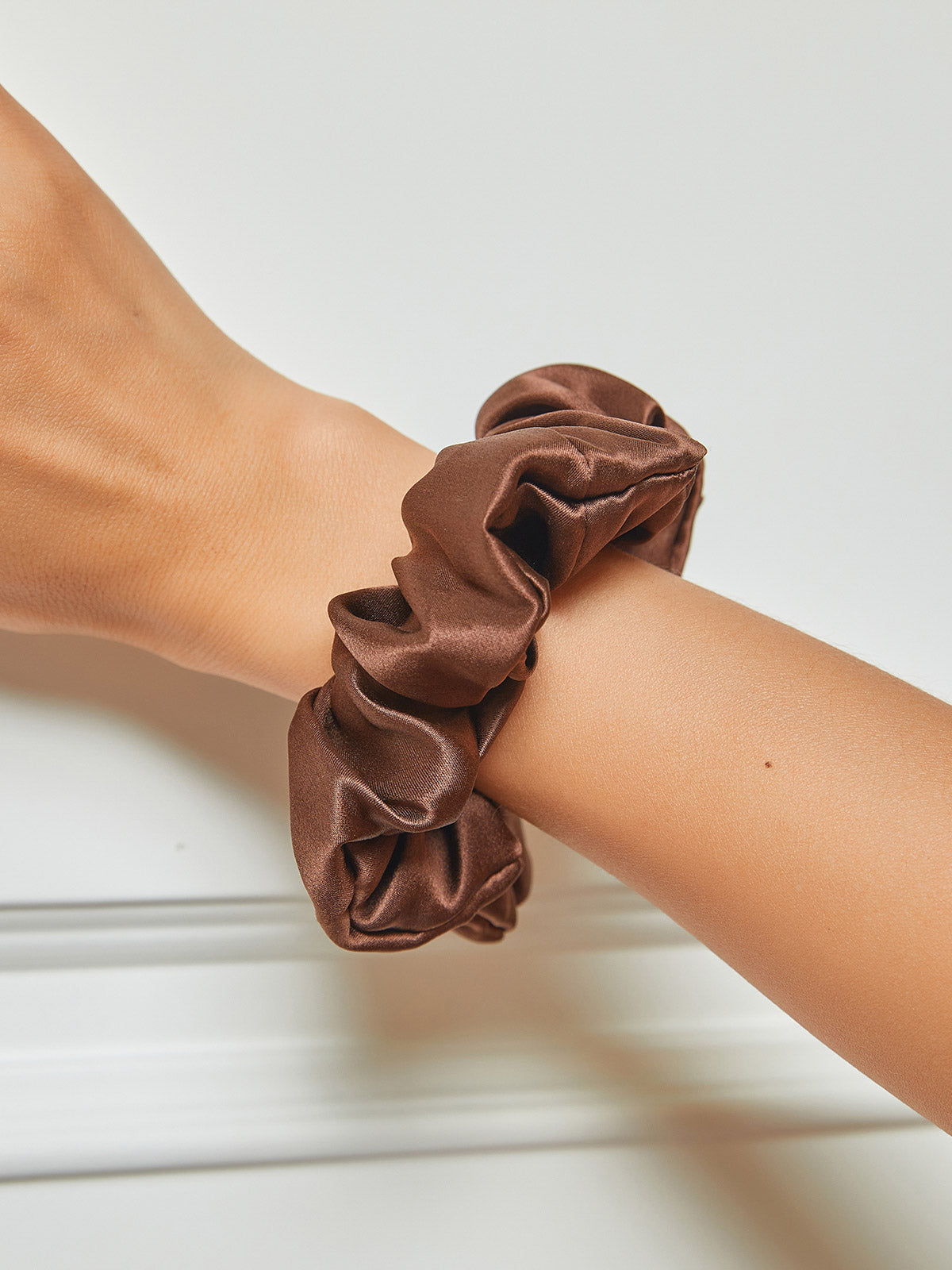 [Kaffe] SilkSilky-NO 19Momme Scrunchie 001