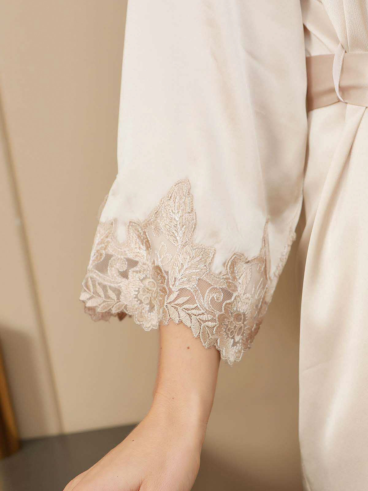 [Elfenbein] SilkSilky-NO Nightgown&Robe Set 010