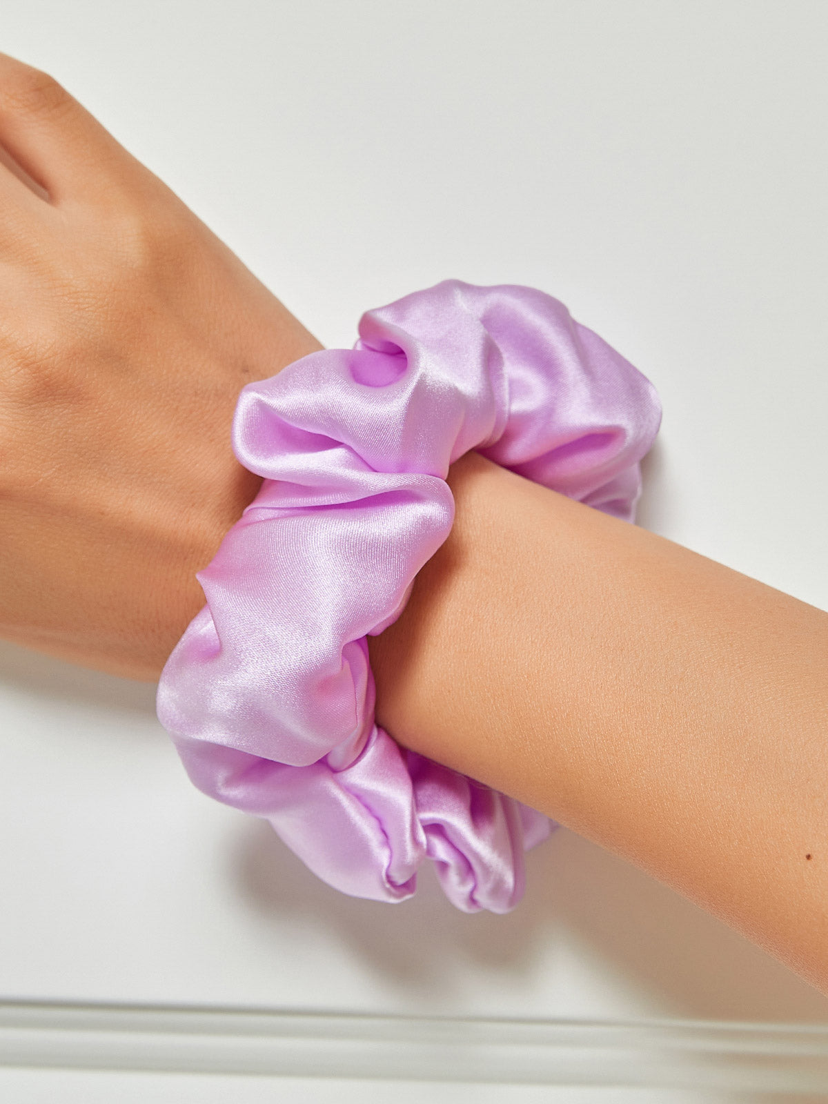 [Lavendel] SilkSilky-NO 19Momme Scrunchie 004
