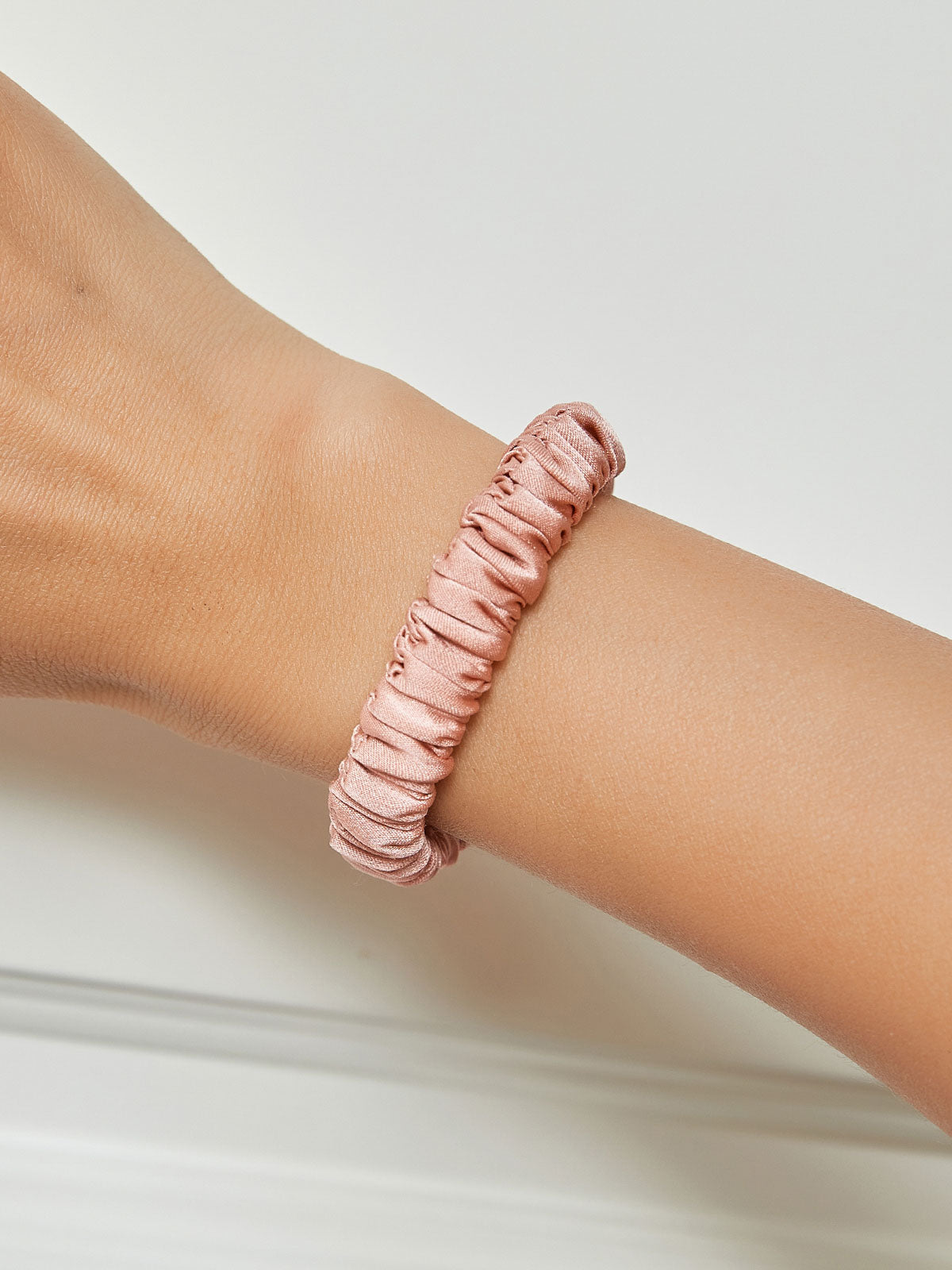 [Rosa] SilkSilky-NO 19Momme Scrunchie 001