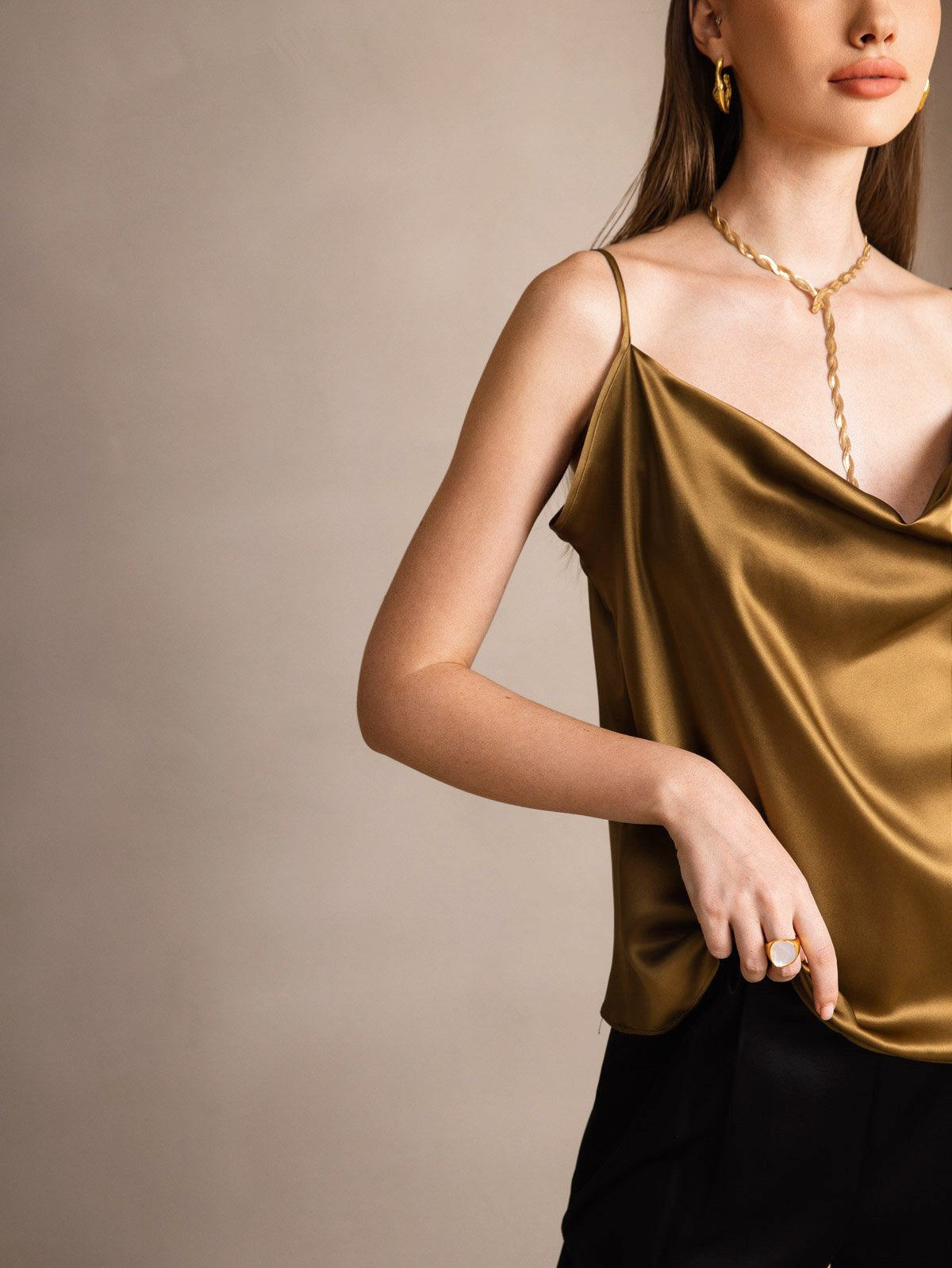 [Brun] SilkSilky-NO 19Momme Silke Cowl Neck Camisole Topp 004