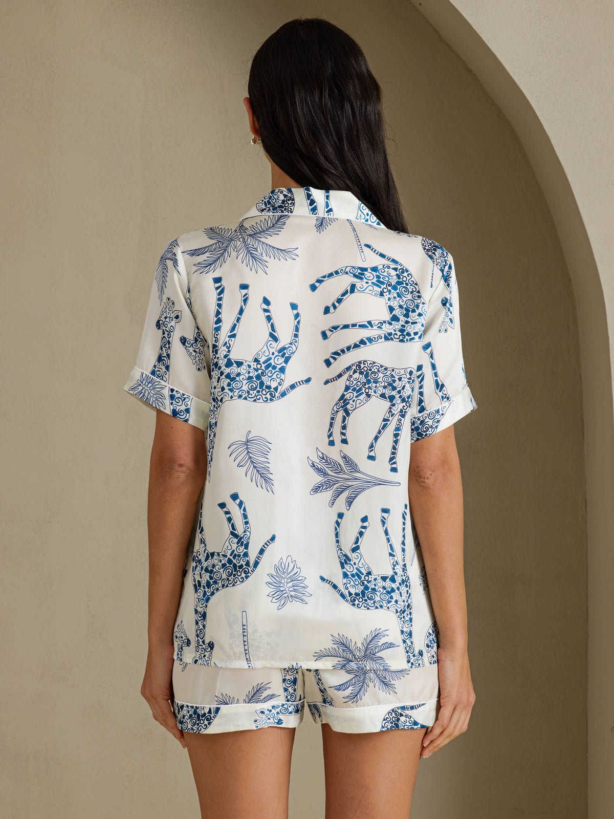 [Hvit Sjiraff] SilkSilky-NO Short Sleeve Notch Collar Pyjamas for Kvinner 002