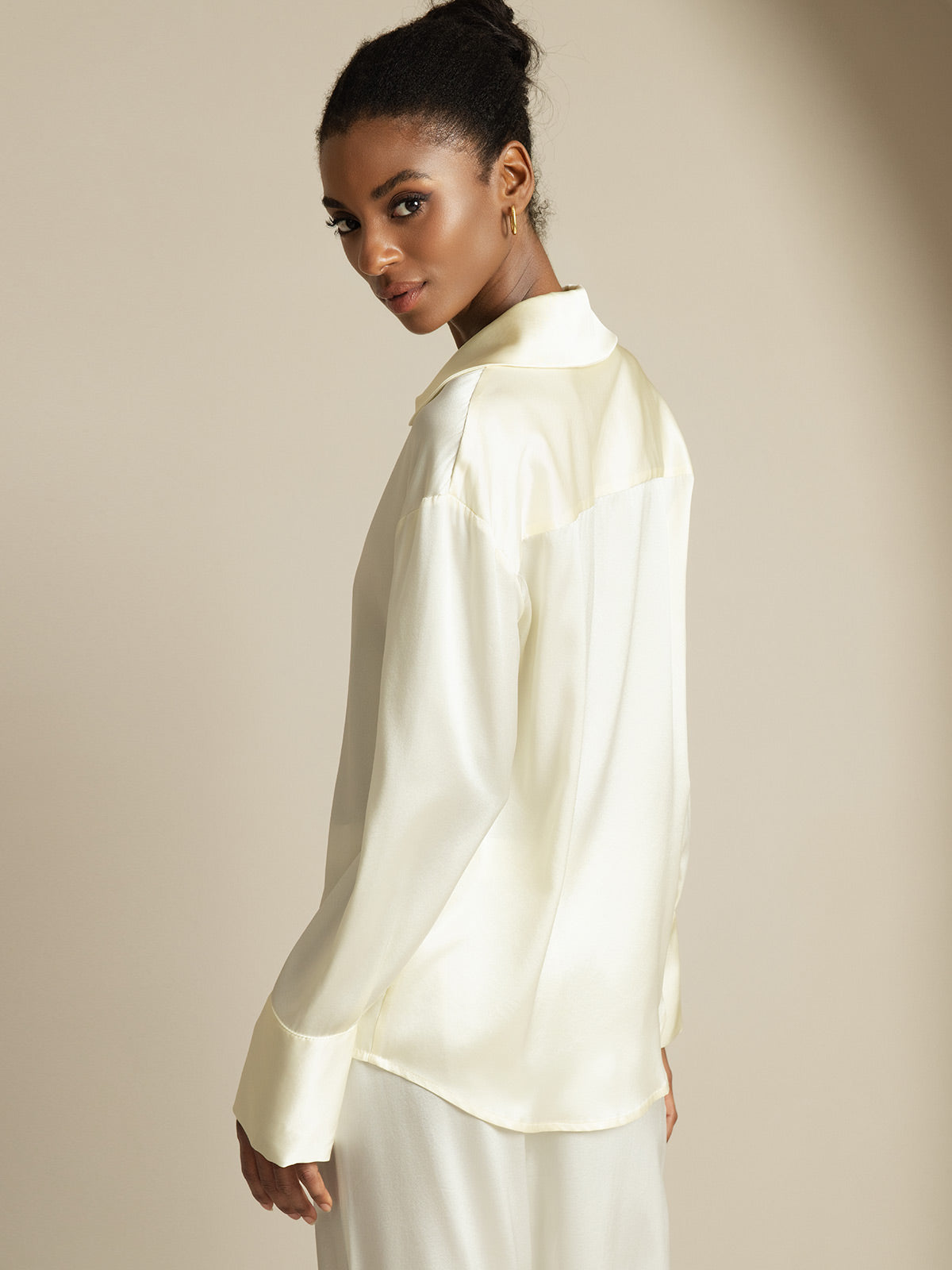 [Elfenbein] SilkSilky-NO 19Momme Silke Notch Collar Skjorte for Kvinner 002