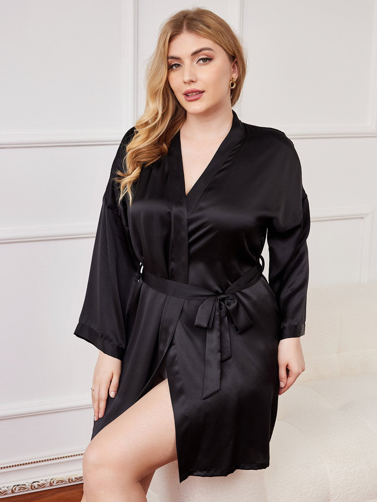 SilkSilky  Pure Silk Long Sleeve Deep V Neck Plus Size Robe Black 003