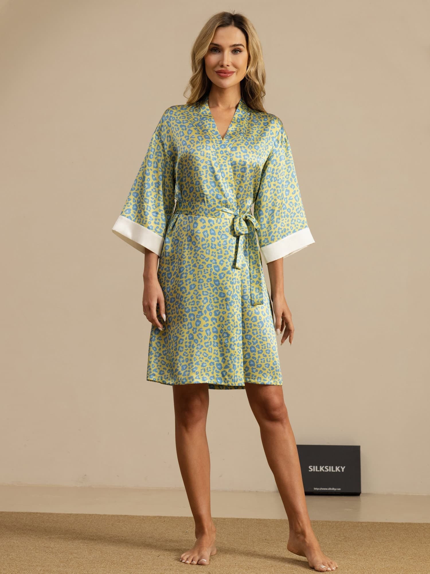 [GrønnLeopard] SilkSilky-NO 3/4 erme V Hals Morgenkåpe for Kvinner 006