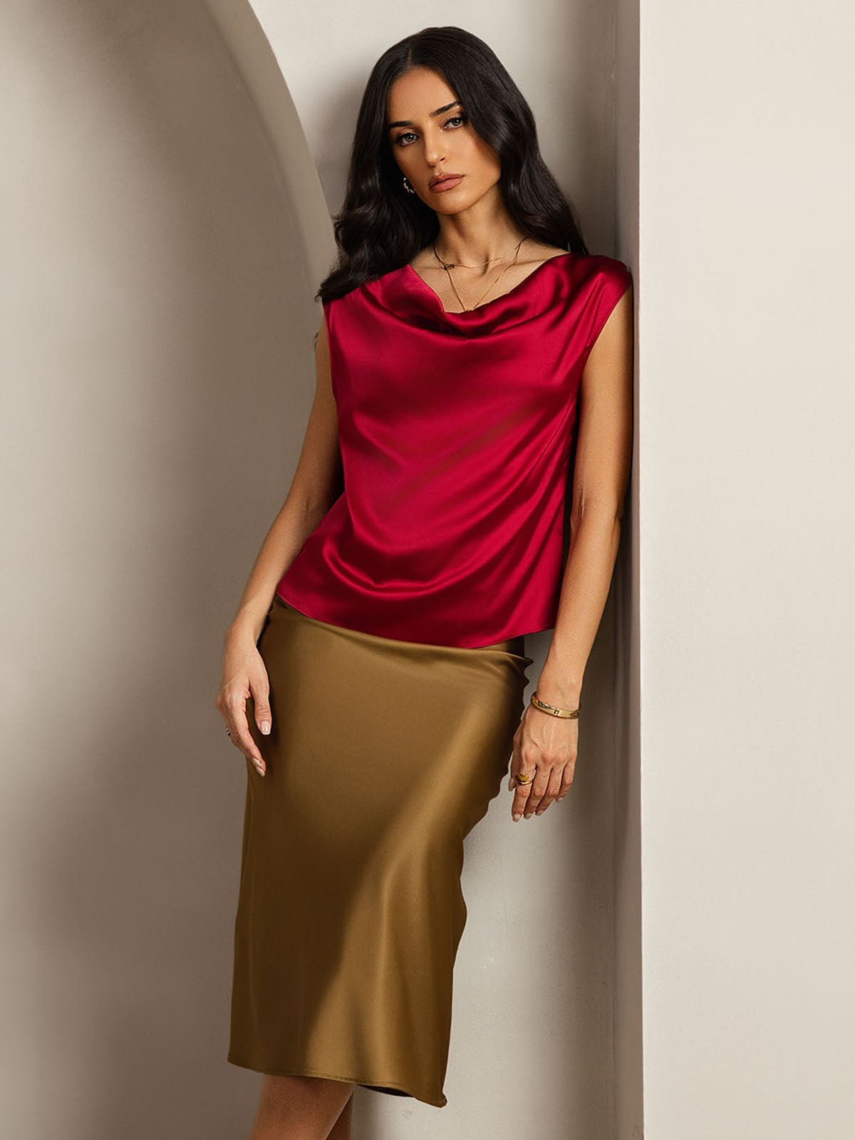 [Vin] SilkSilky-NO 19Momme Silke Cowl Neck T-skjorte for Kvinner 001